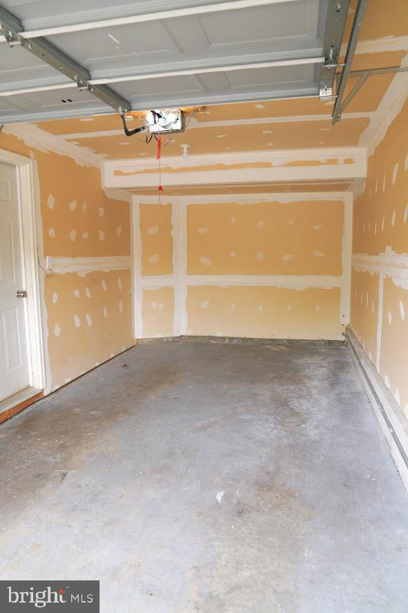 COUNTY GREEN - Residential