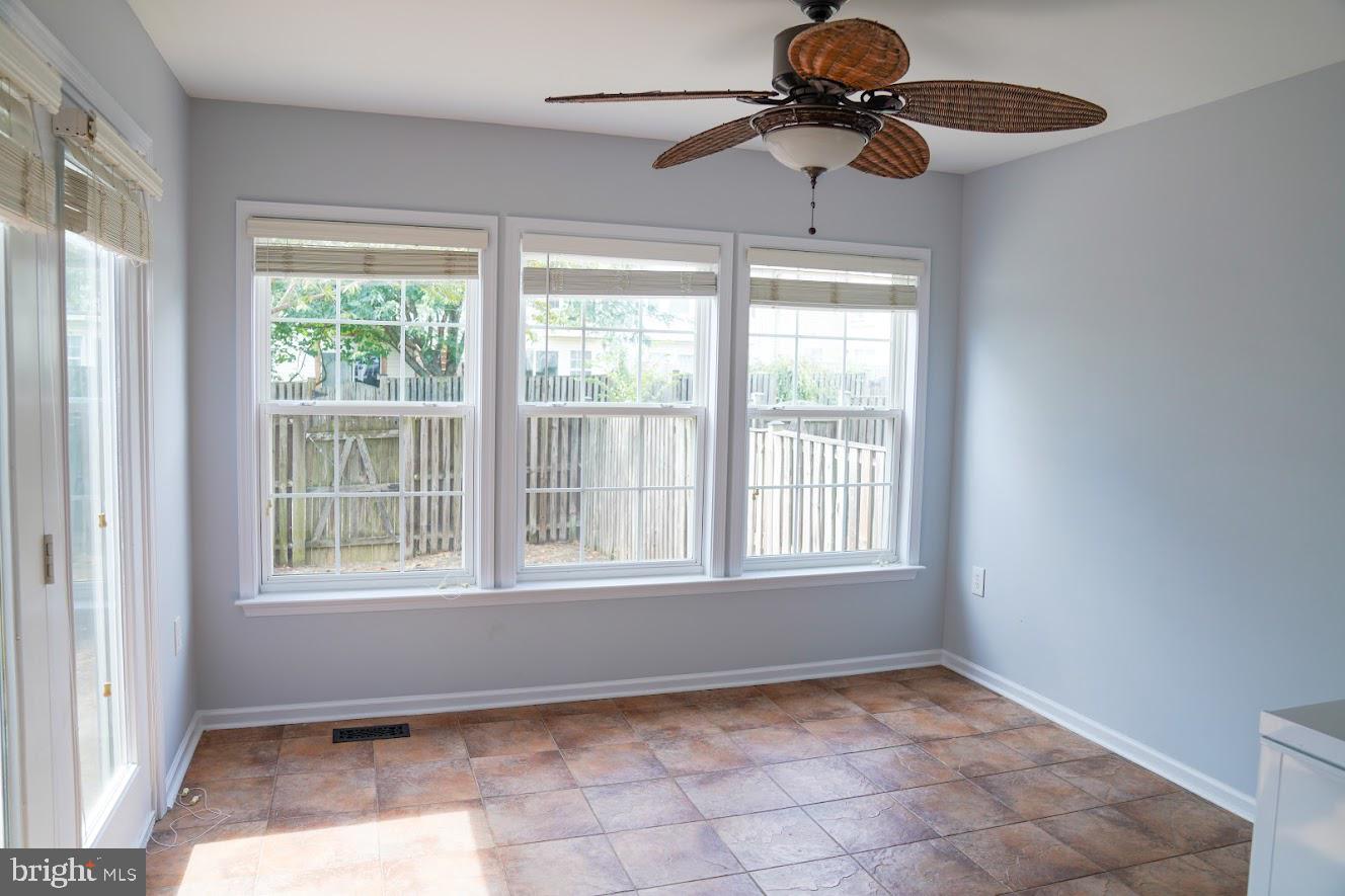 COUNTY GREEN - Residential