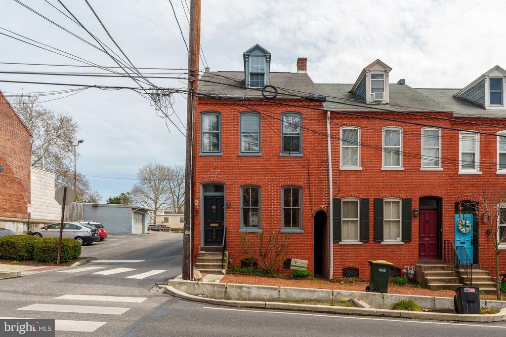 Photo of 125 N Charlotte Street, Lancaster, PA 17603 (MLS # PALA2049368)