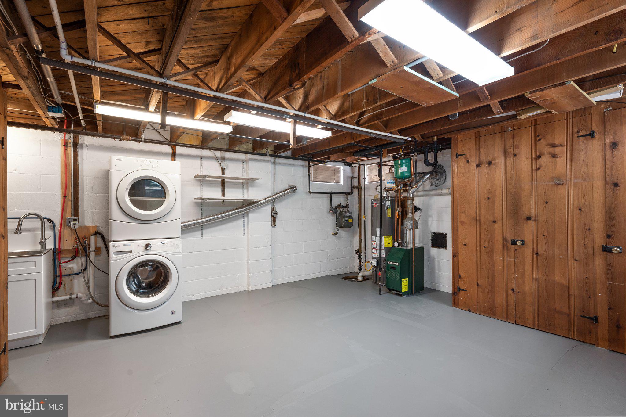 CAMPUS HILLS - Residential