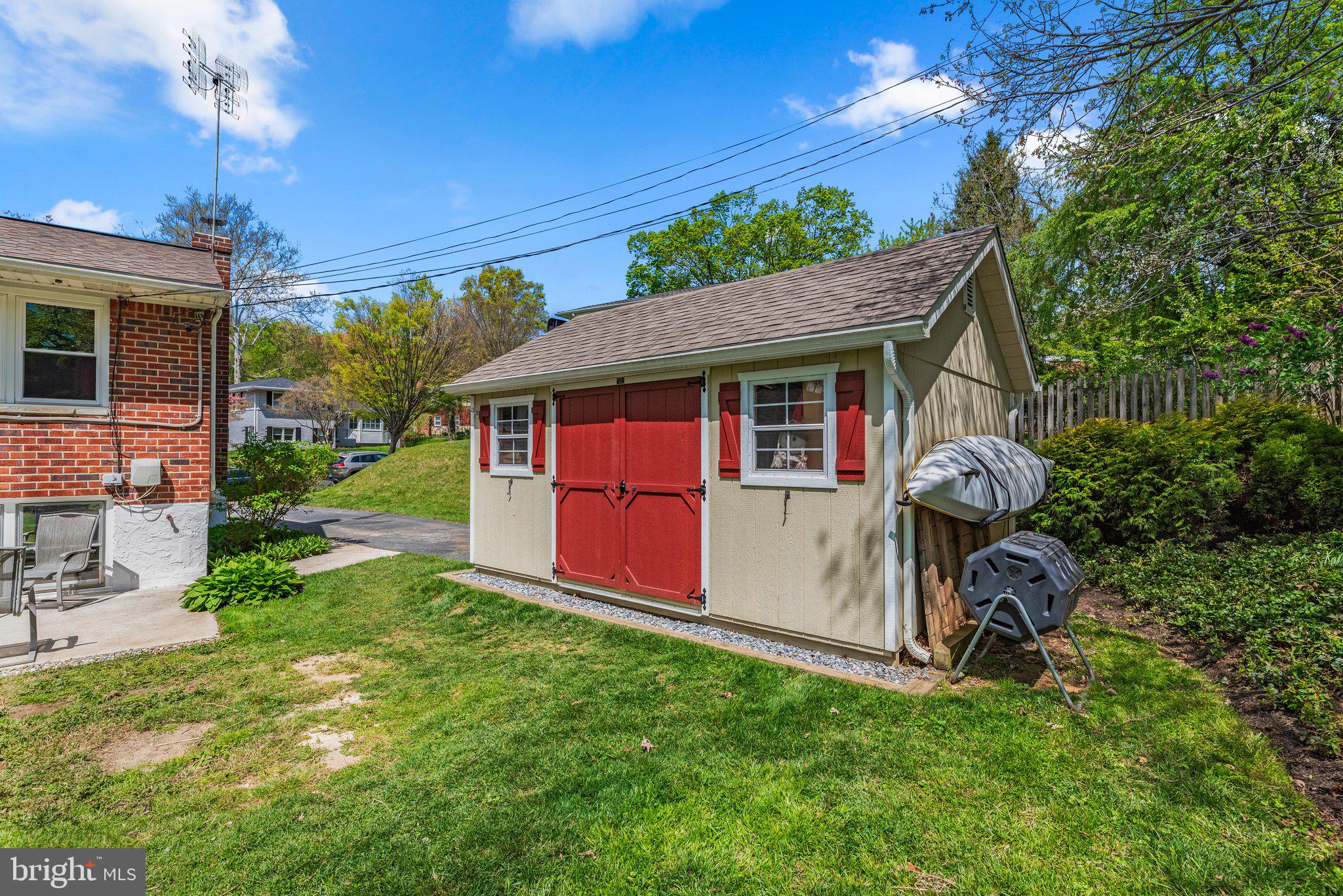 CAMPUS HILLS - Residential