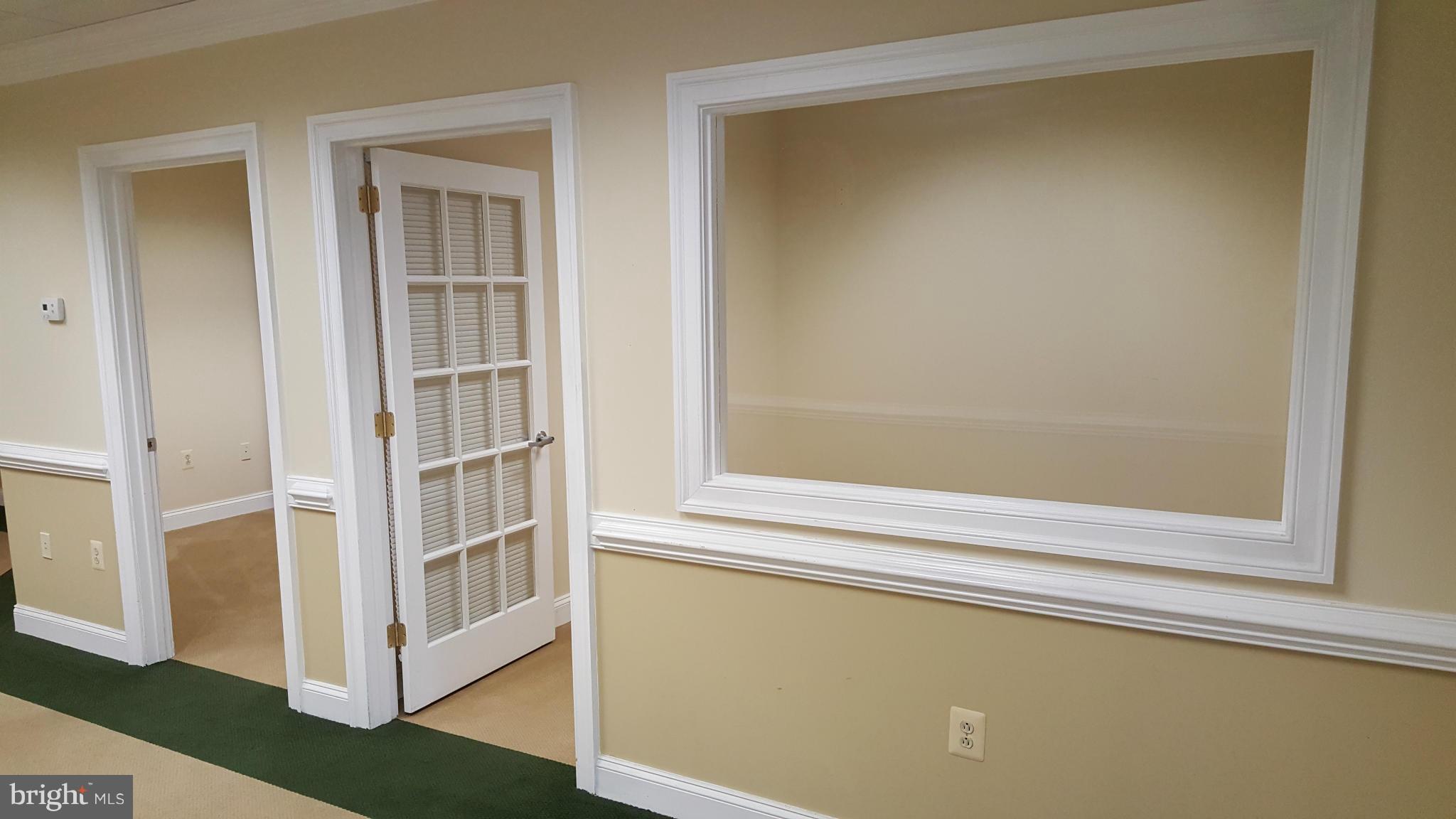 CENTRELEE BUSINESS PARK - Commercial Lease