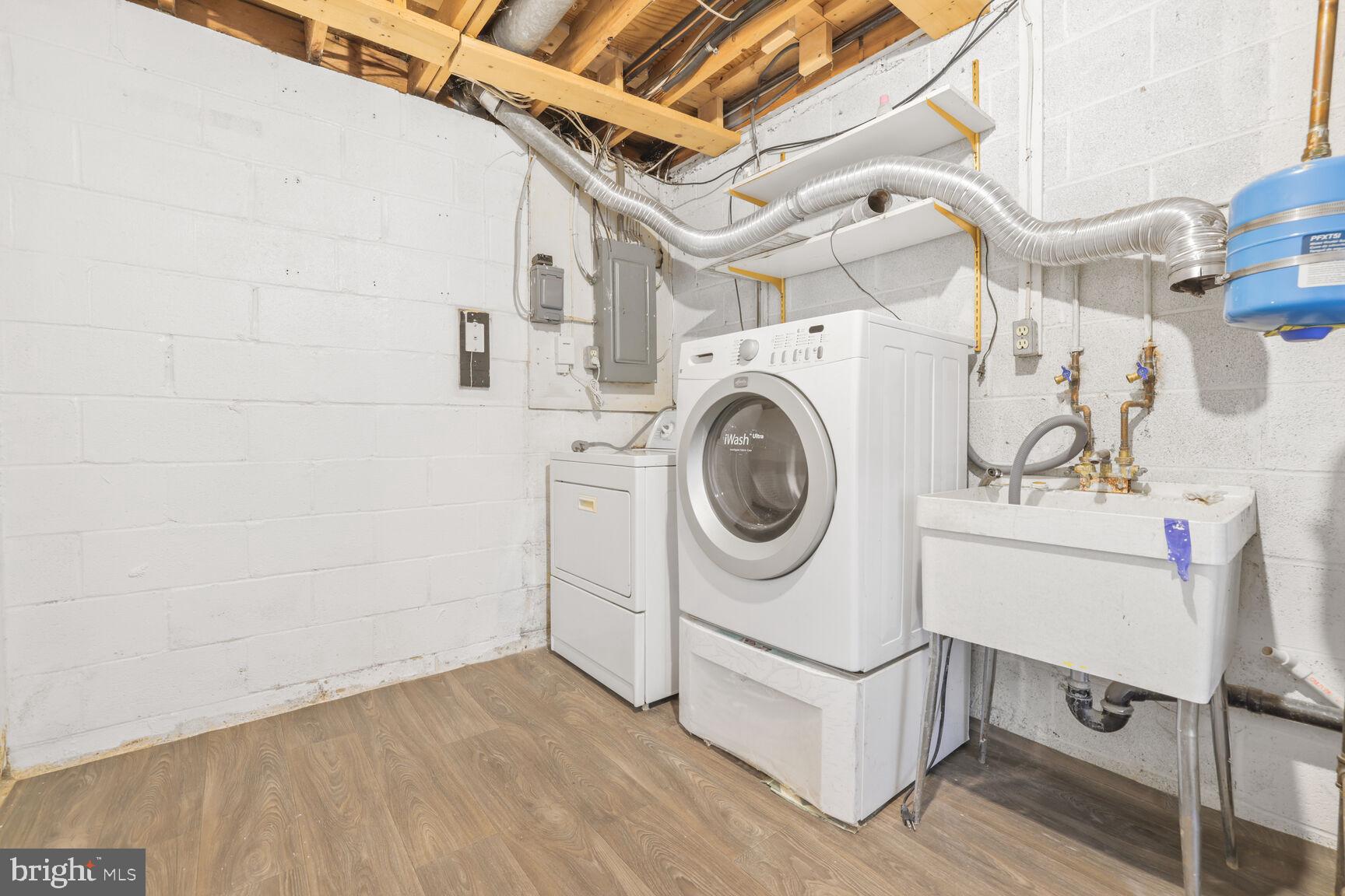 FOX CHAPEL - Residential