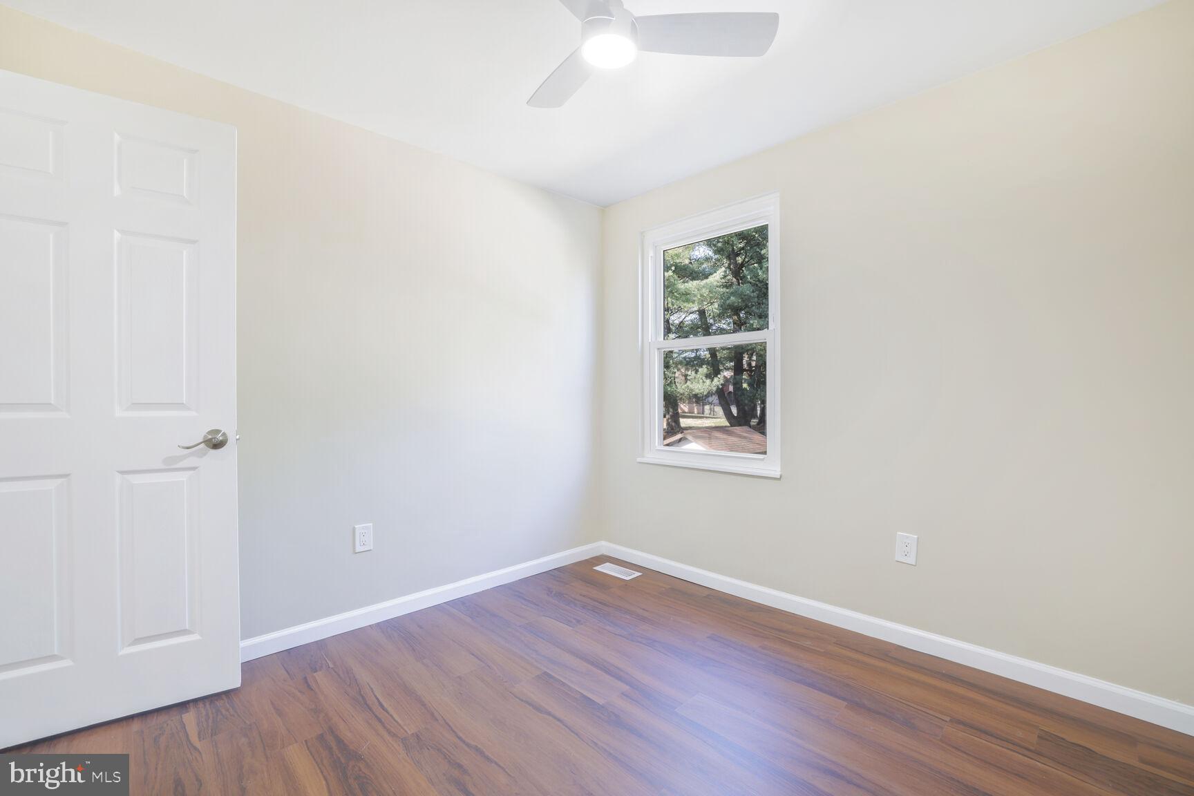 FOX CHAPEL - Residential