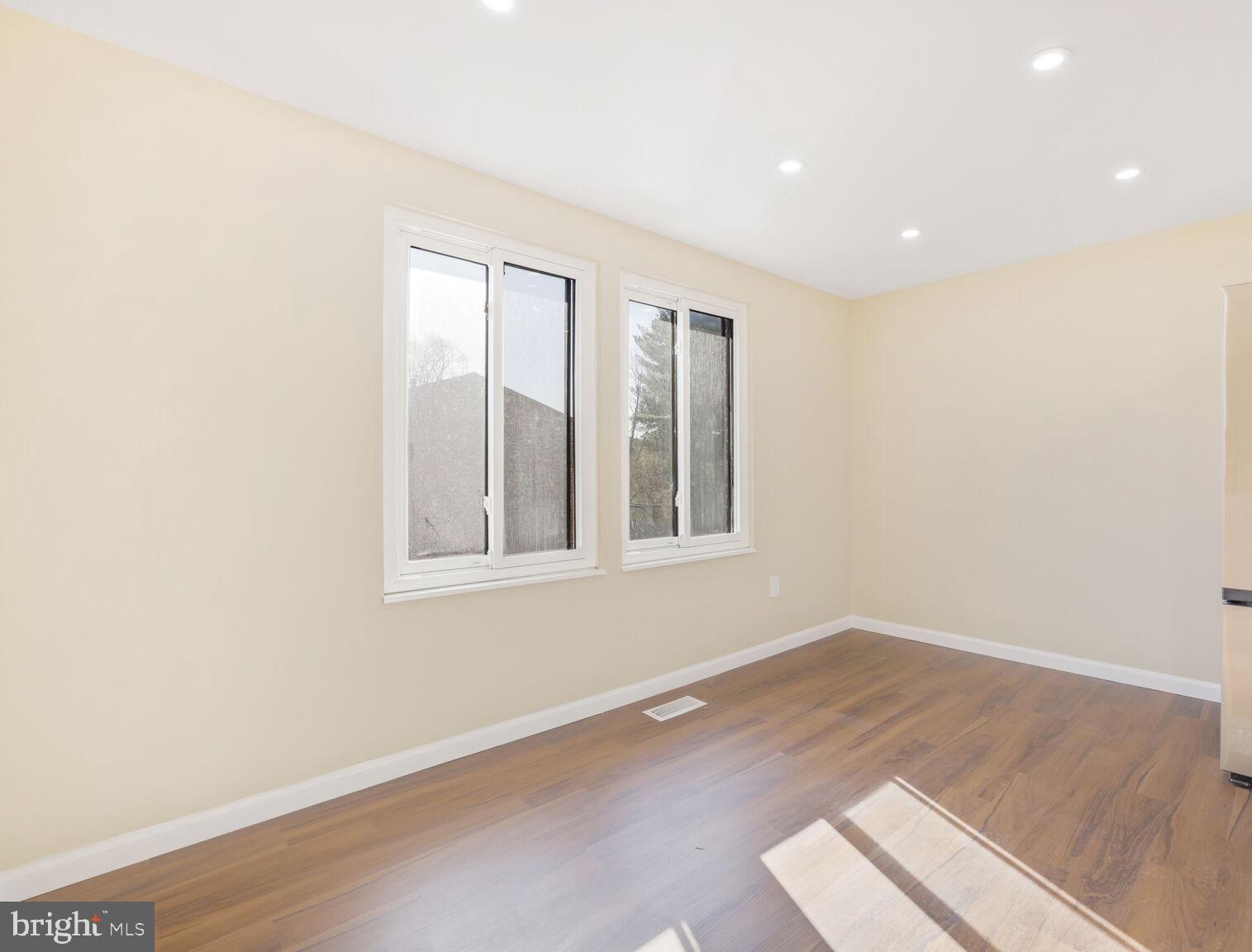 FOX CHAPEL - Residential