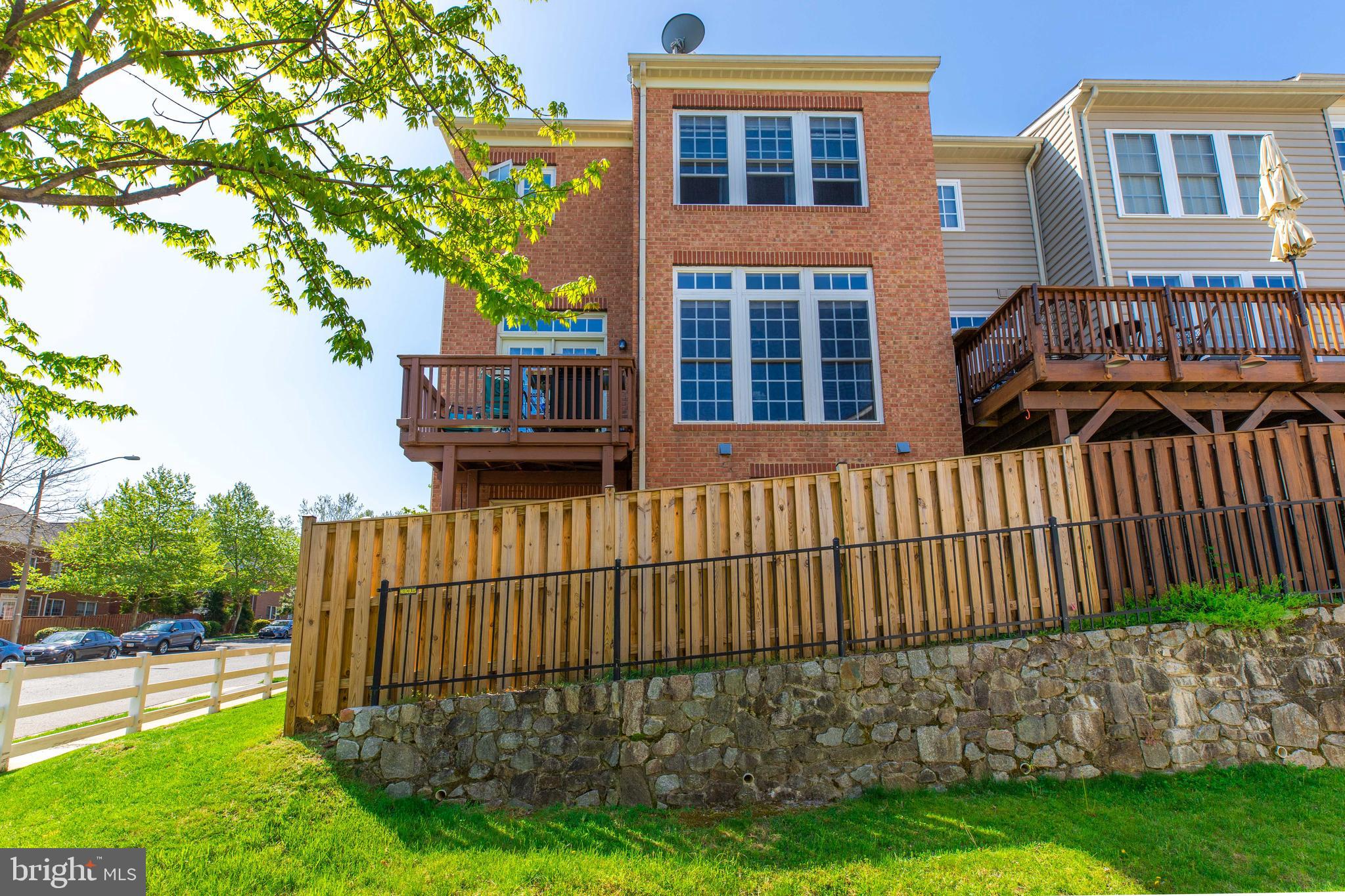 LORTON VALLEY NORTH - Residential