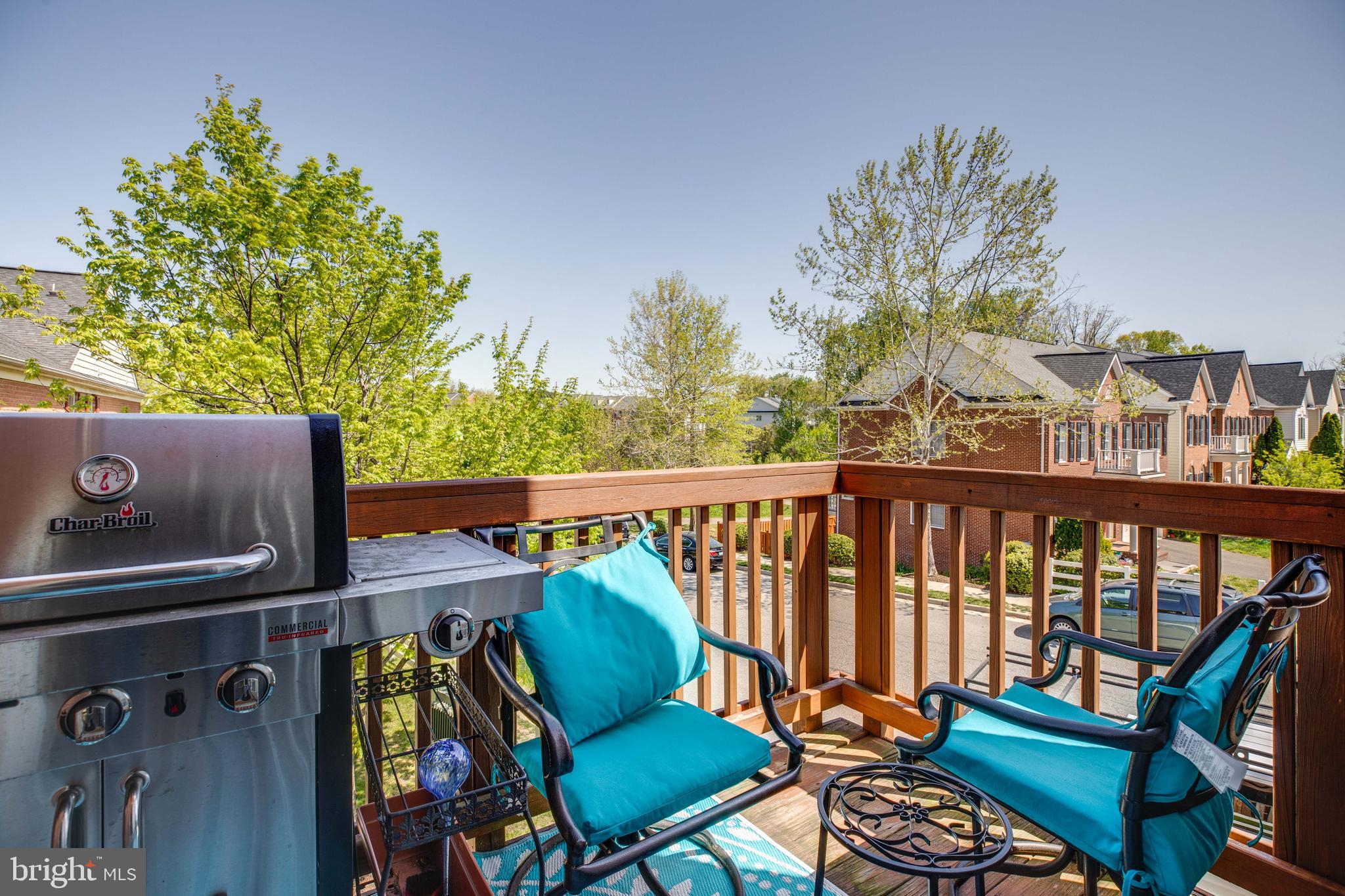 LORTON VALLEY NORTH - Residential