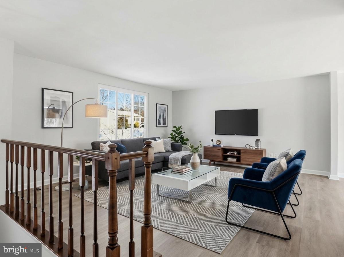 DEVONNE WOODS - Residential