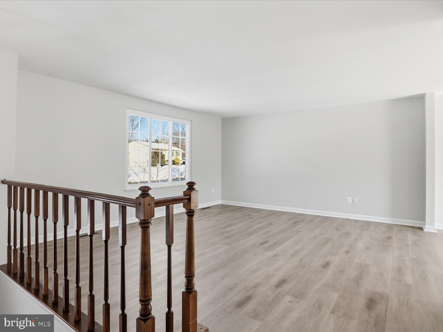 DEVONNE WOODS - Residential