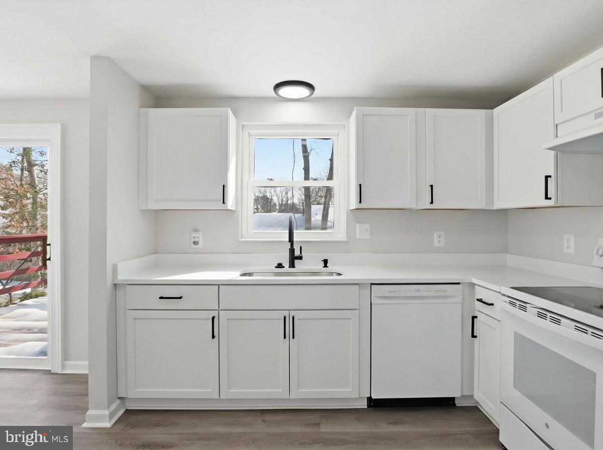 DEVONNE WOODS - Residential