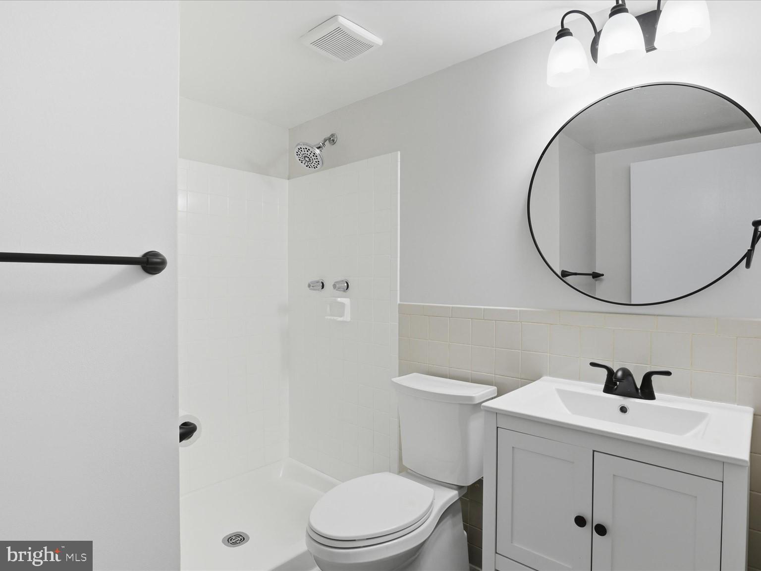 DEVONNE WOODS - Residential