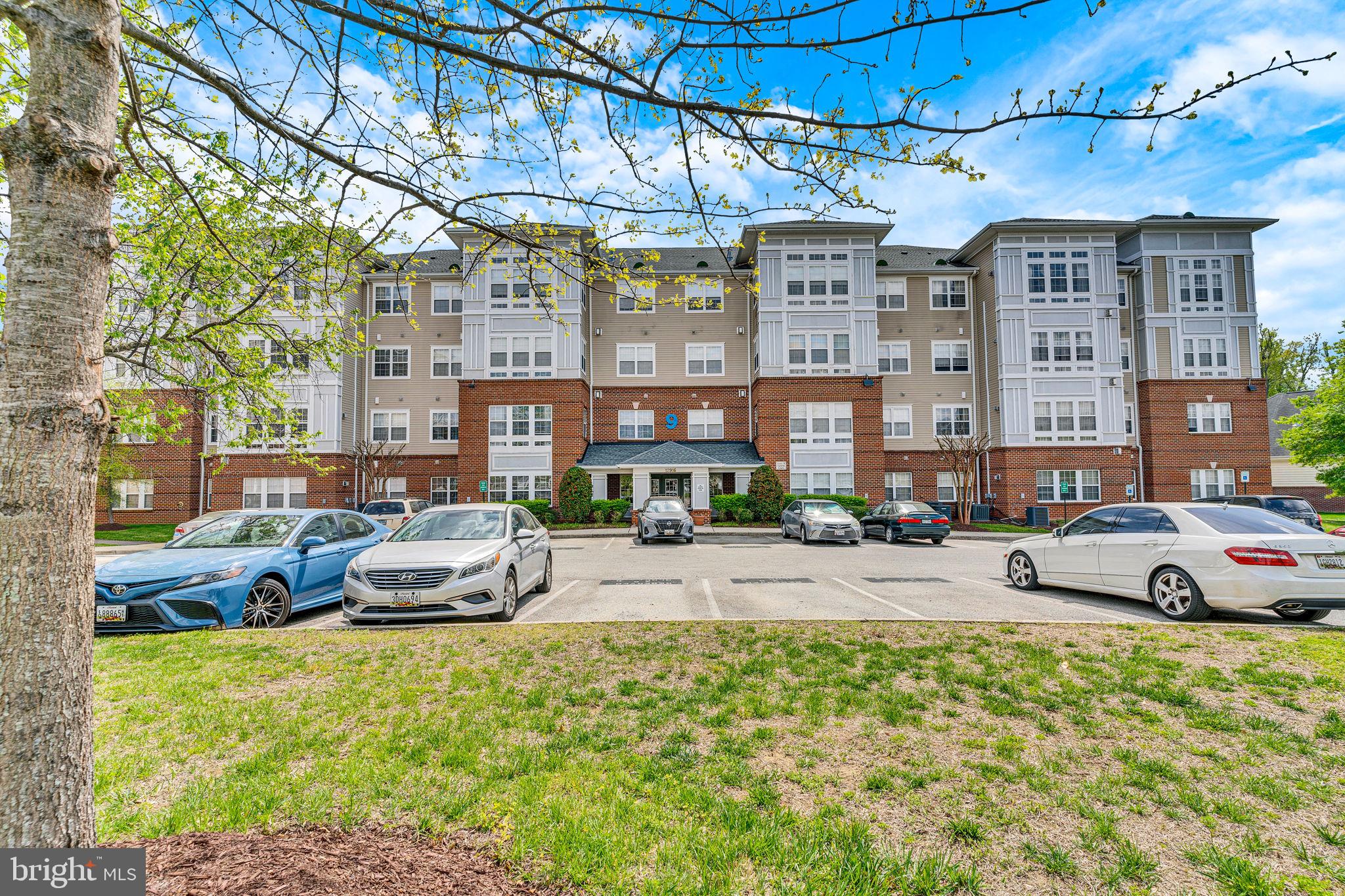 Welcome to the highly sought after community of Cameron Grove. This beautiful 2 -bedroom, 2 bath condo offers stunning lake and pool views, an abundance of natural light, controlled building access, and assigned parking. Conveniently located close to shopping, dining, and entertainment.
Live the active adult lifestyle with amenities such as indoor and outdoor pools, tennis courts, a gym, sauna, community center, and theater room. Enjoy fitness classes, line dancing, pickleball teams, group trips, and much more. (Some activities may require an additional fee).
Conveniently located close to shopping, dining, and entertainment. Don't miss the opportunity to call this vibrant, resort-style 55+ community HOME!!!