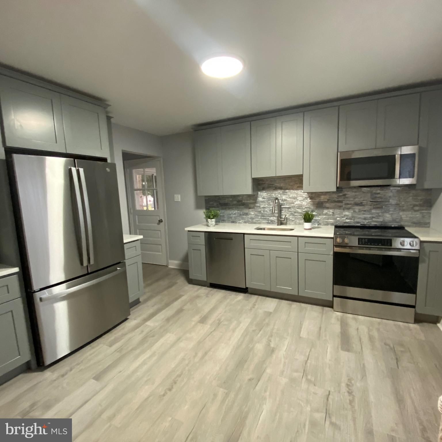 ROCKDALE - Residential