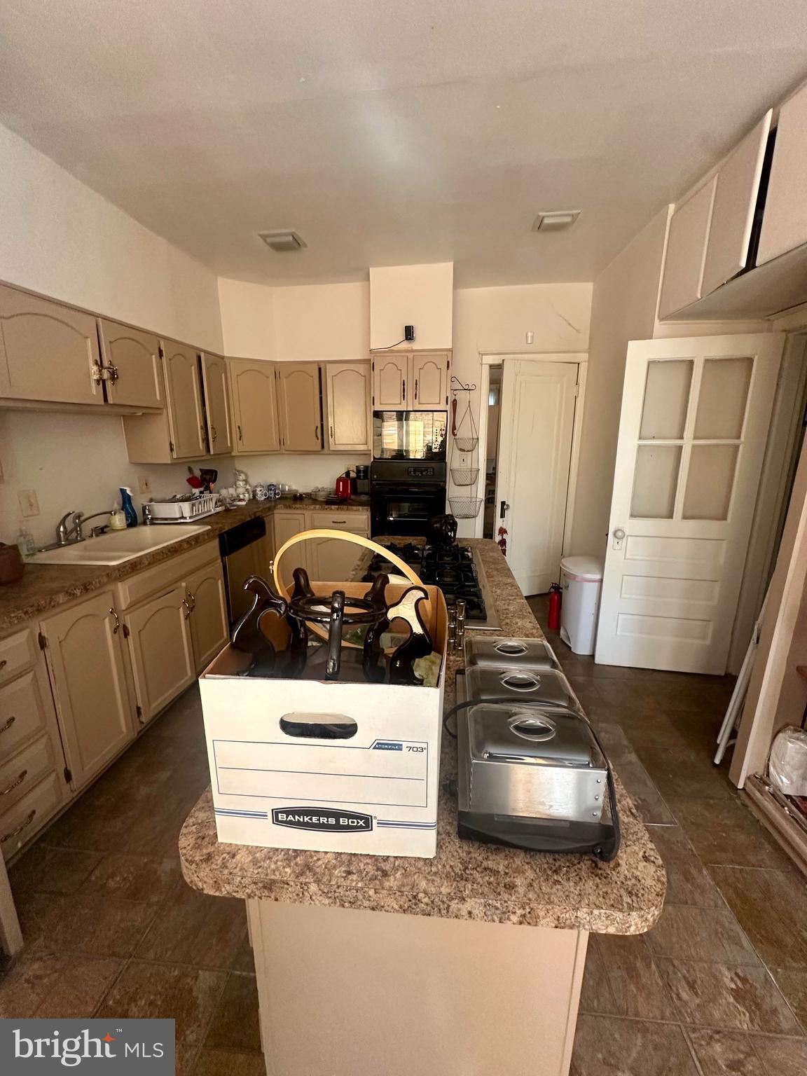 3226 CLEVELAND AVENUE NW