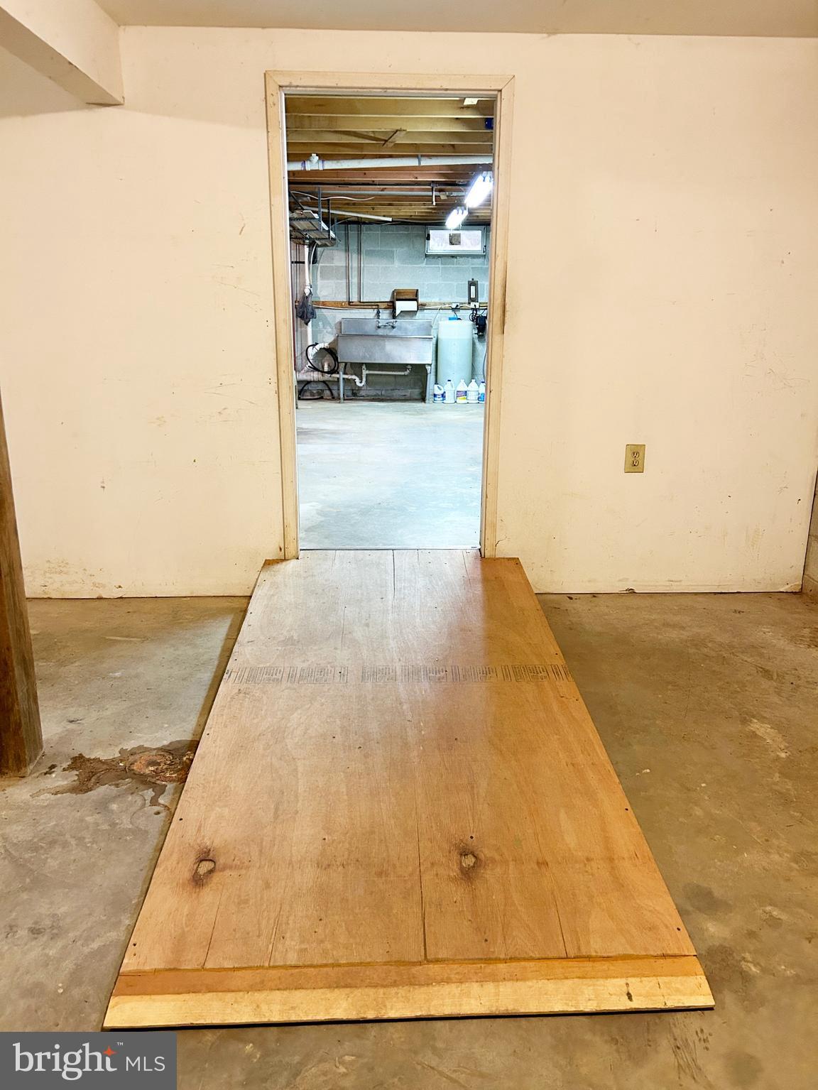 NONE, RURAL - Residential