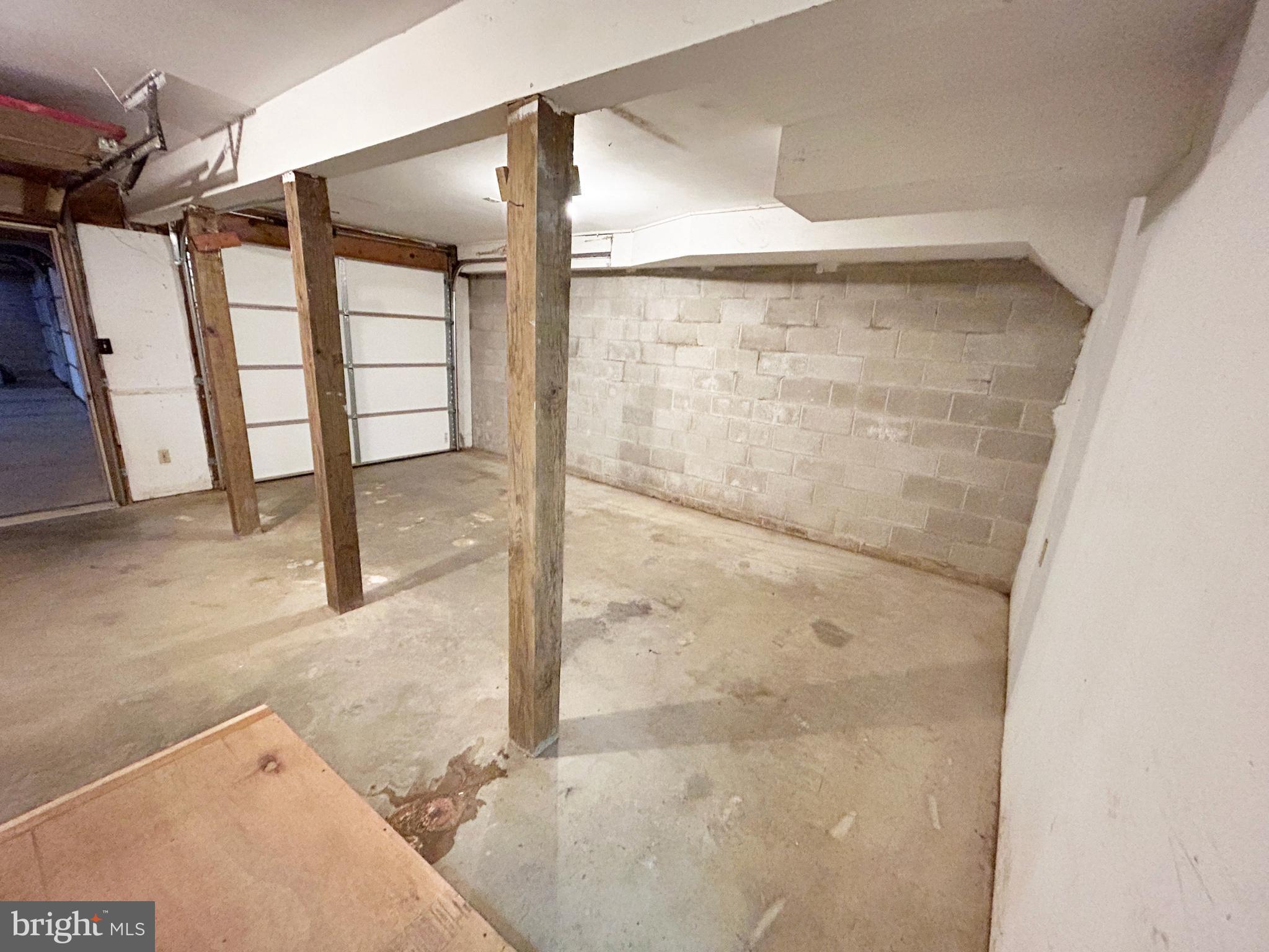 NONE, RURAL - Residential