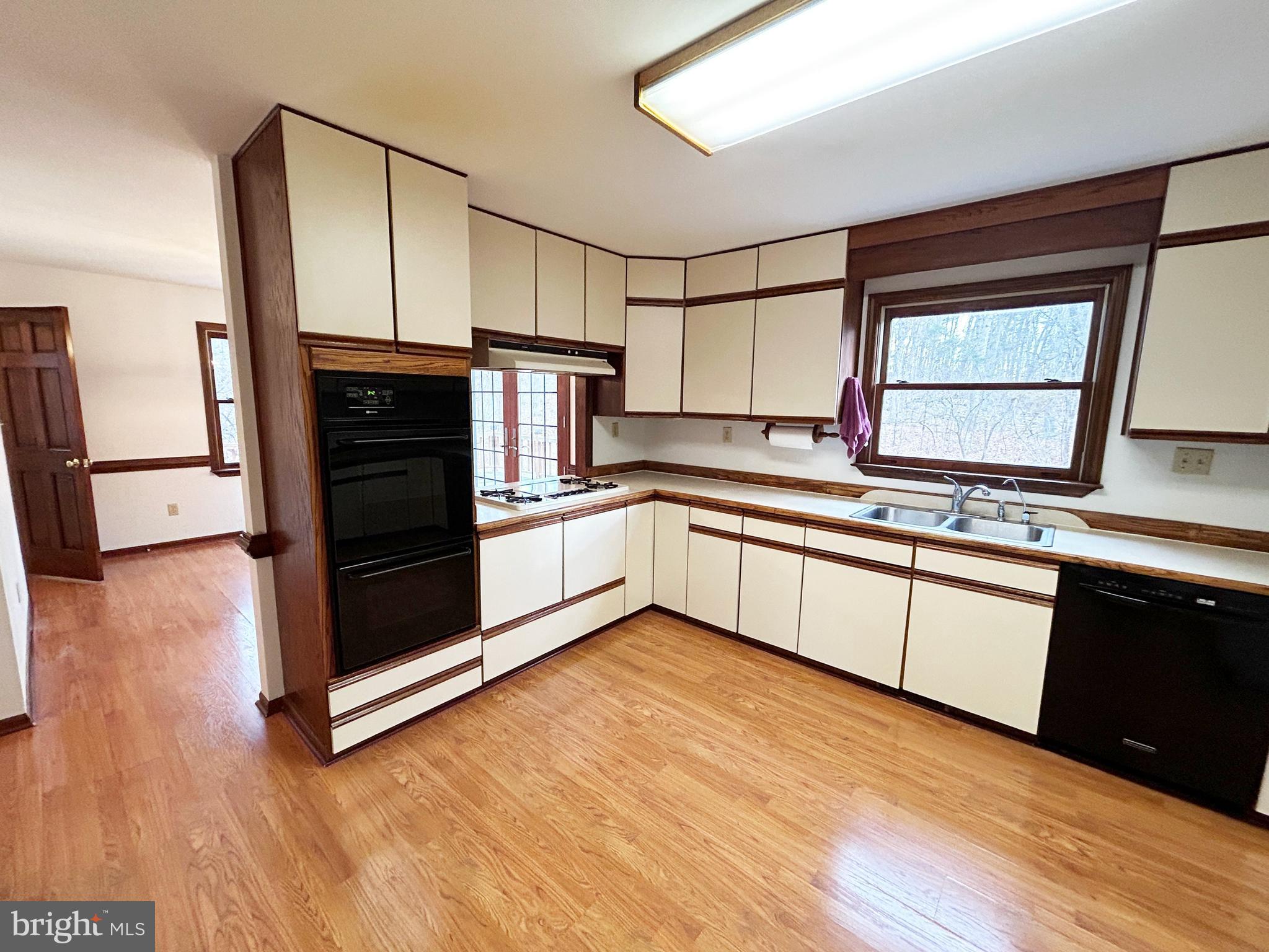 NONE, RURAL - Residential