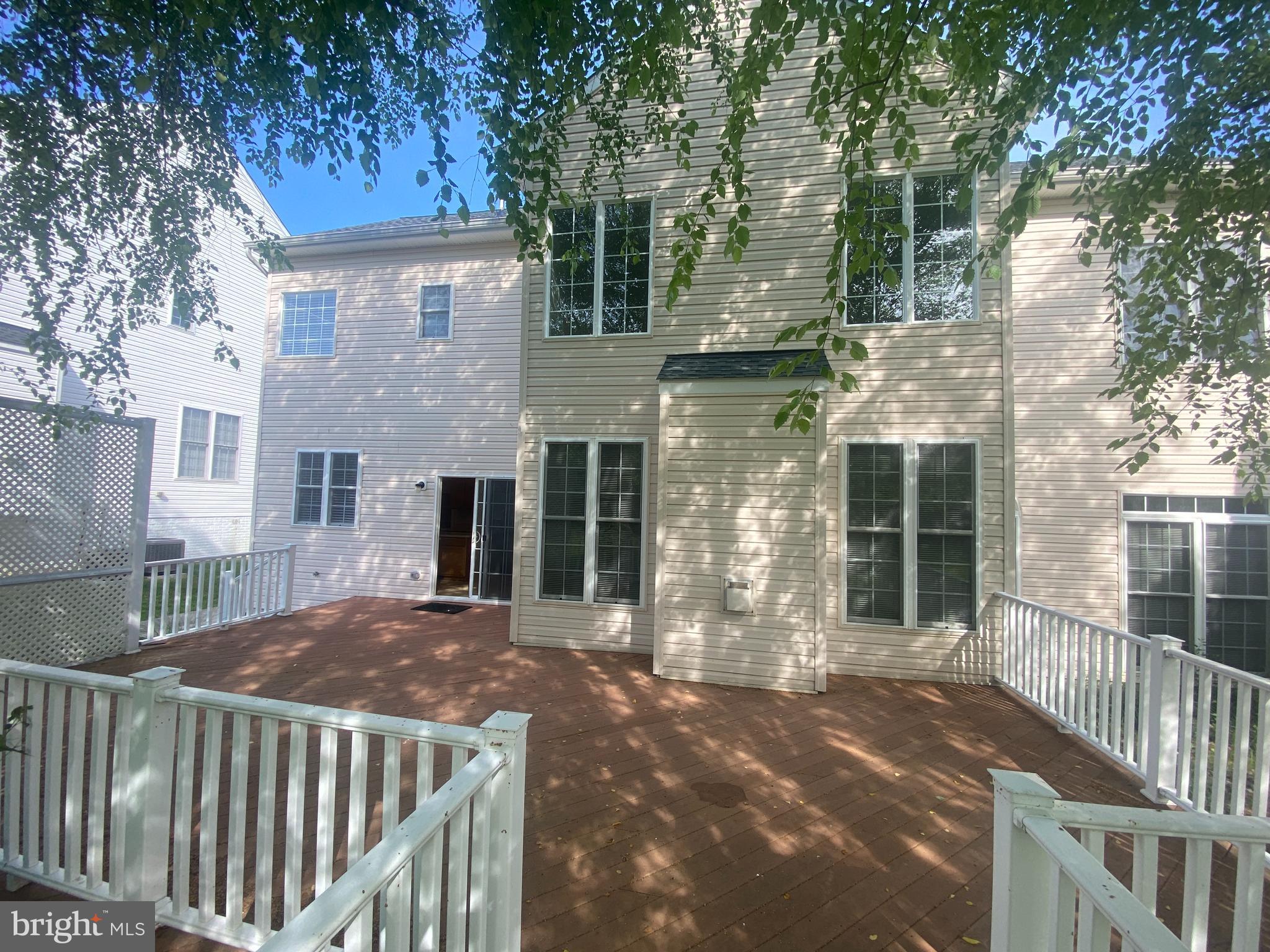 MULBERRY STATION - Residential Lease