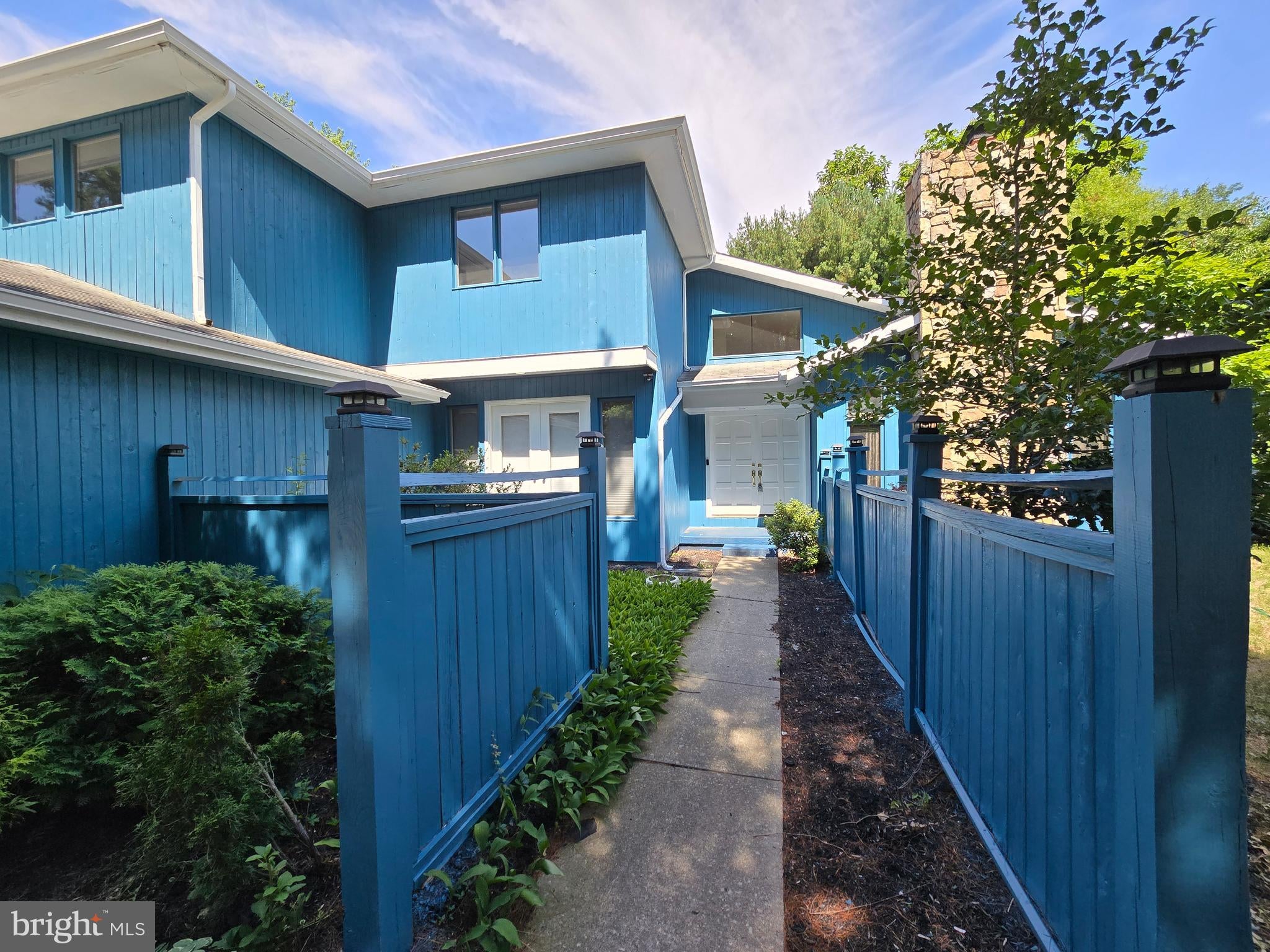 26 LAS BRISAS BOULEVARD
