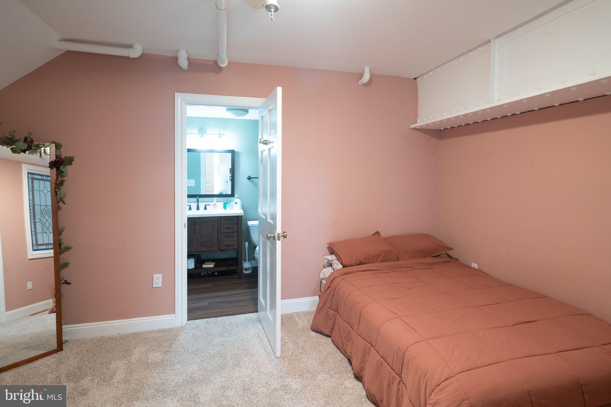 OLD CITY - Residential Lease