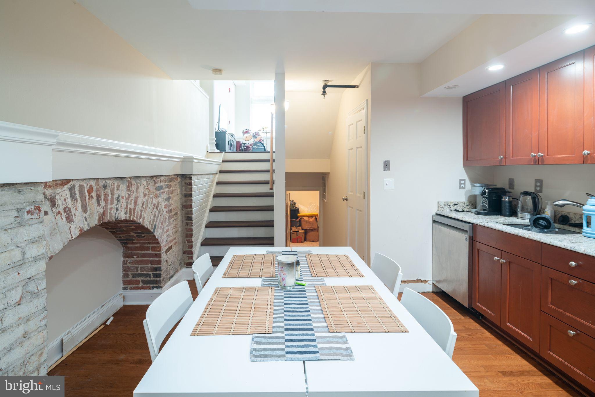 OLD CITY - Residential Lease