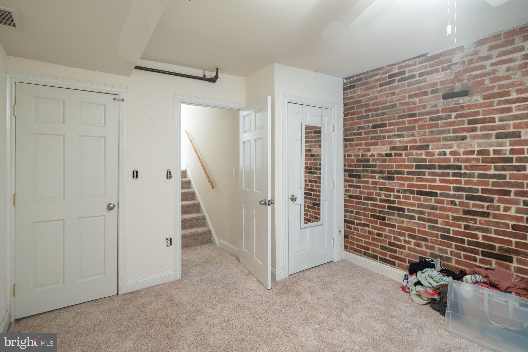 OLD CITY - Residential Lease