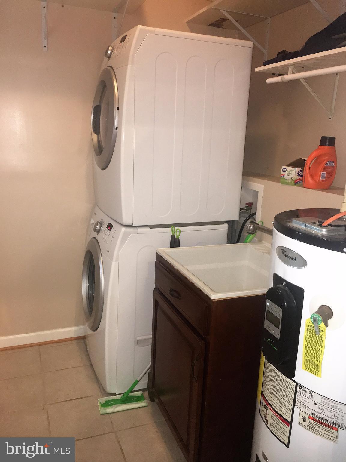 MUDDY RUN - Residential Lease