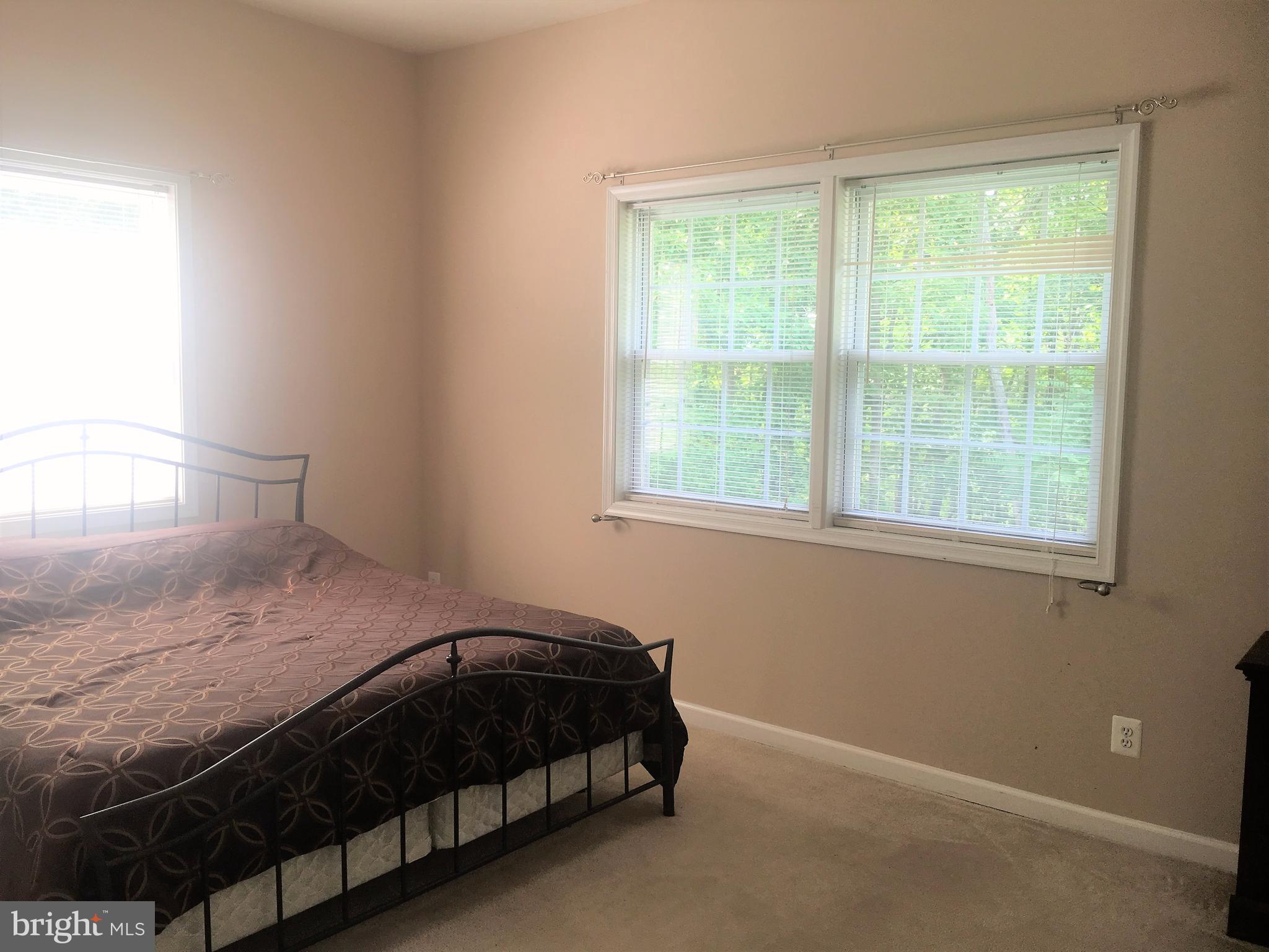 MUDDY RUN - Residential Lease