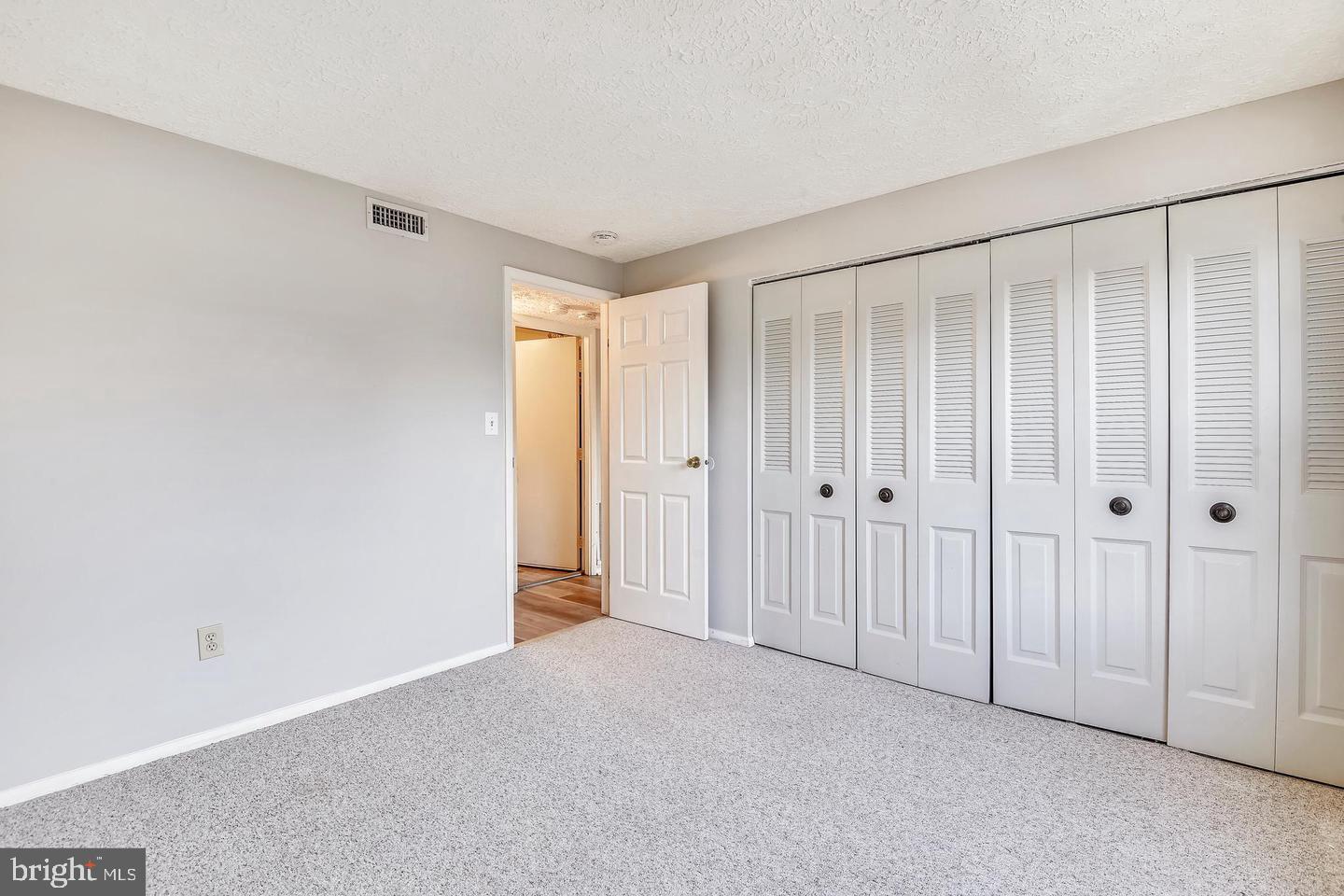 CHESTERFIELD GARDEN CONDOMINIUM - Residential Lease