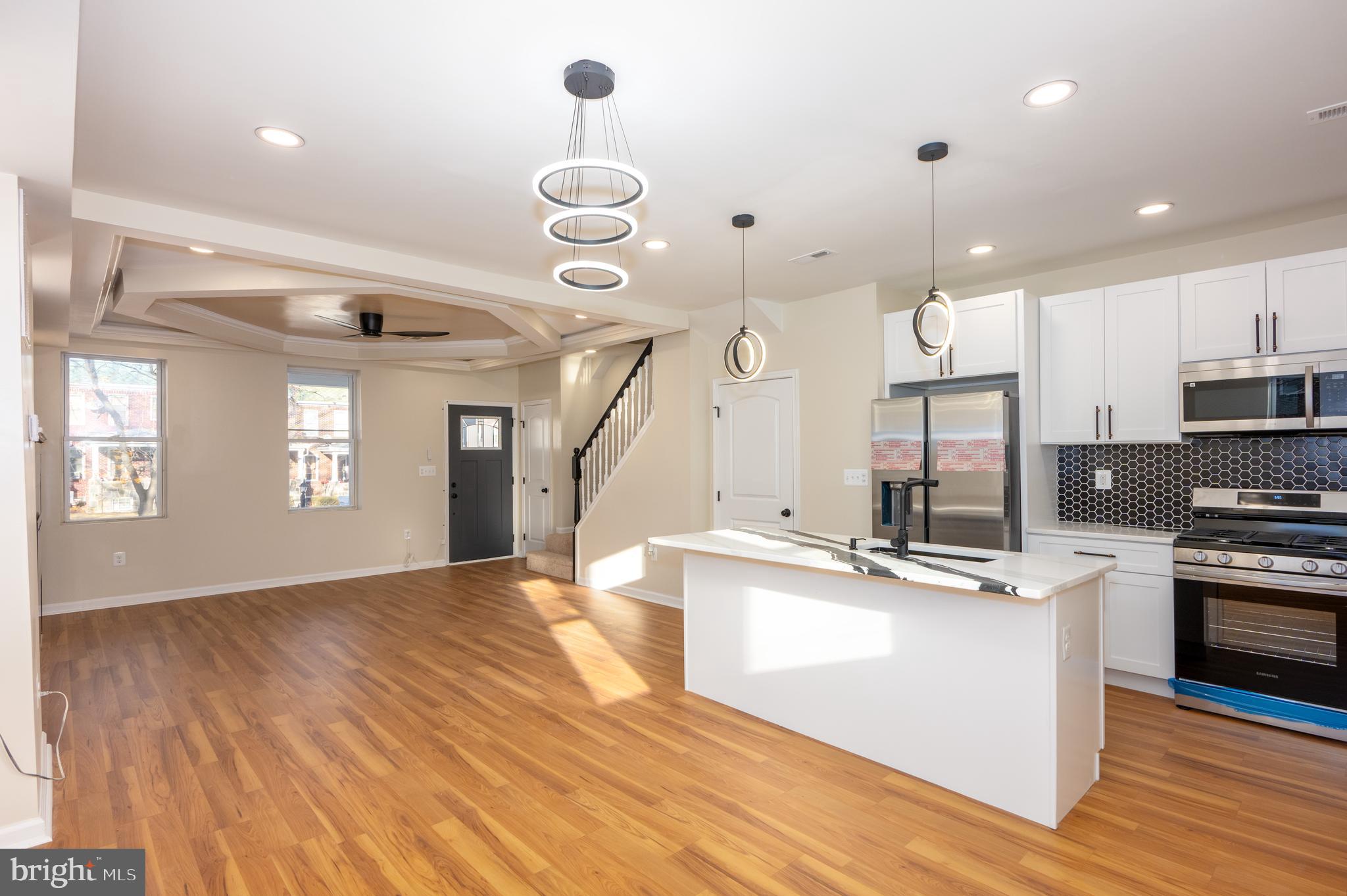 ASHBURTON HISTORIC DISTRICT - Residential