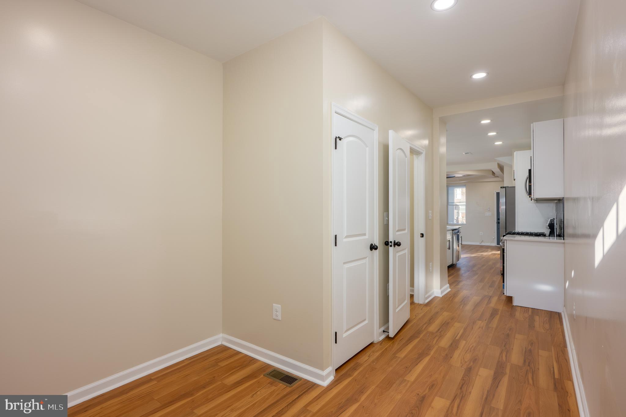 ASHBURTON HISTORIC DISTRICT - Residential