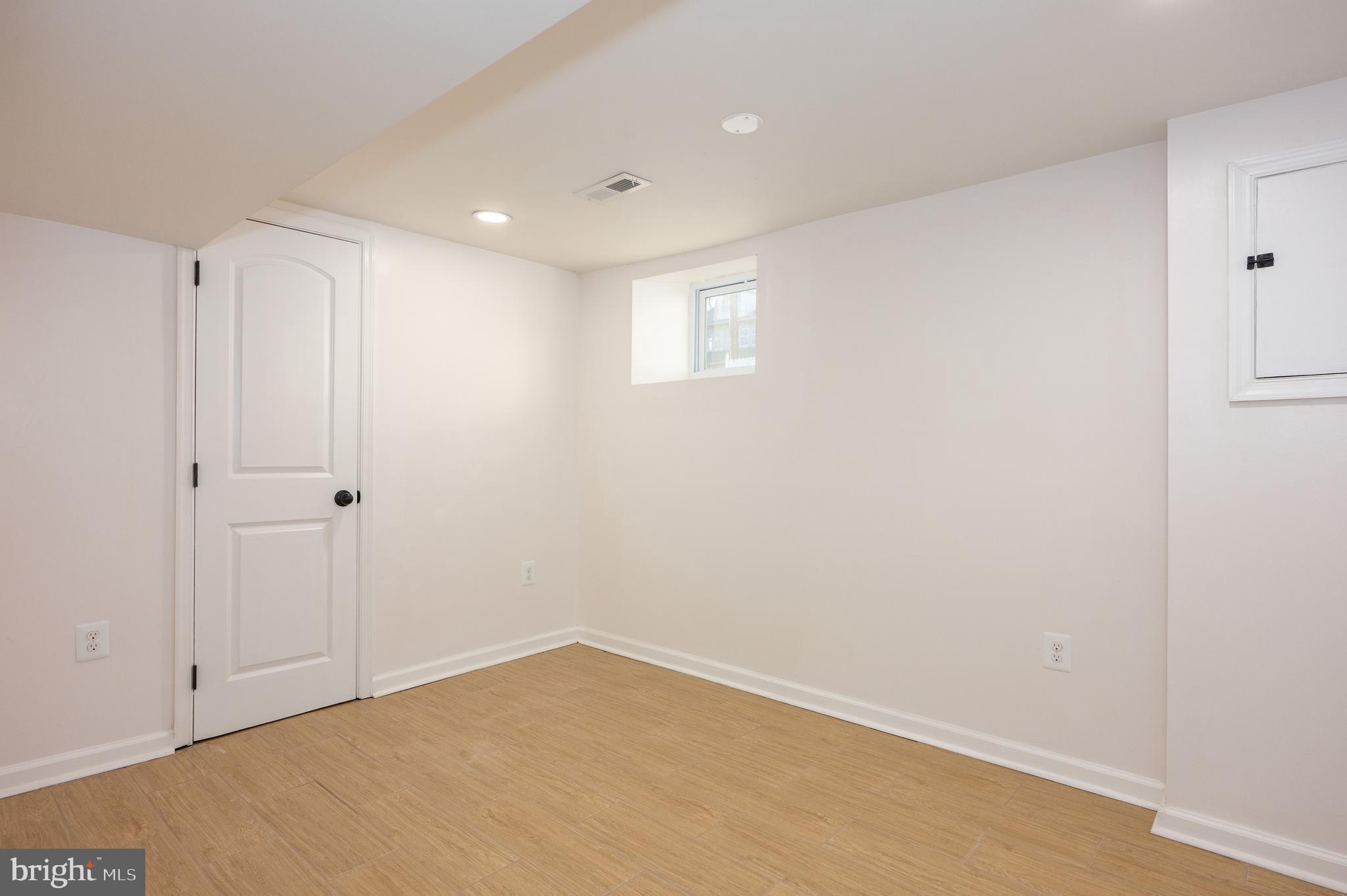 ASHBURTON HISTORIC DISTRICT - Residential