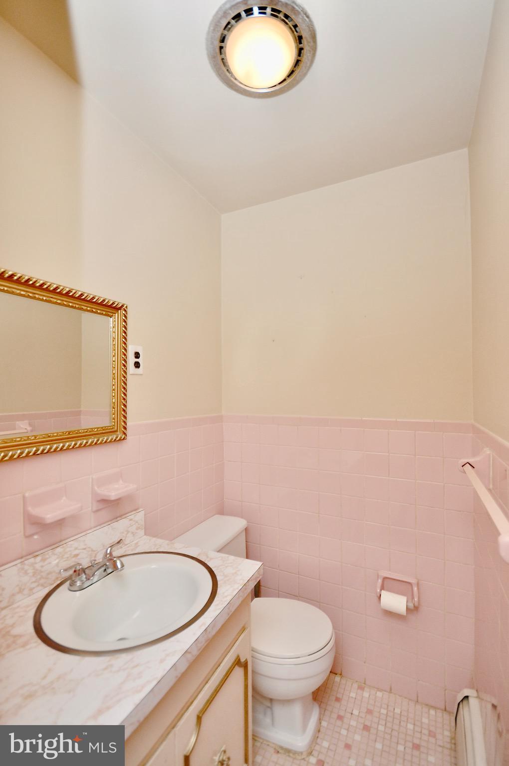 NEWPORTVILLE - Residential