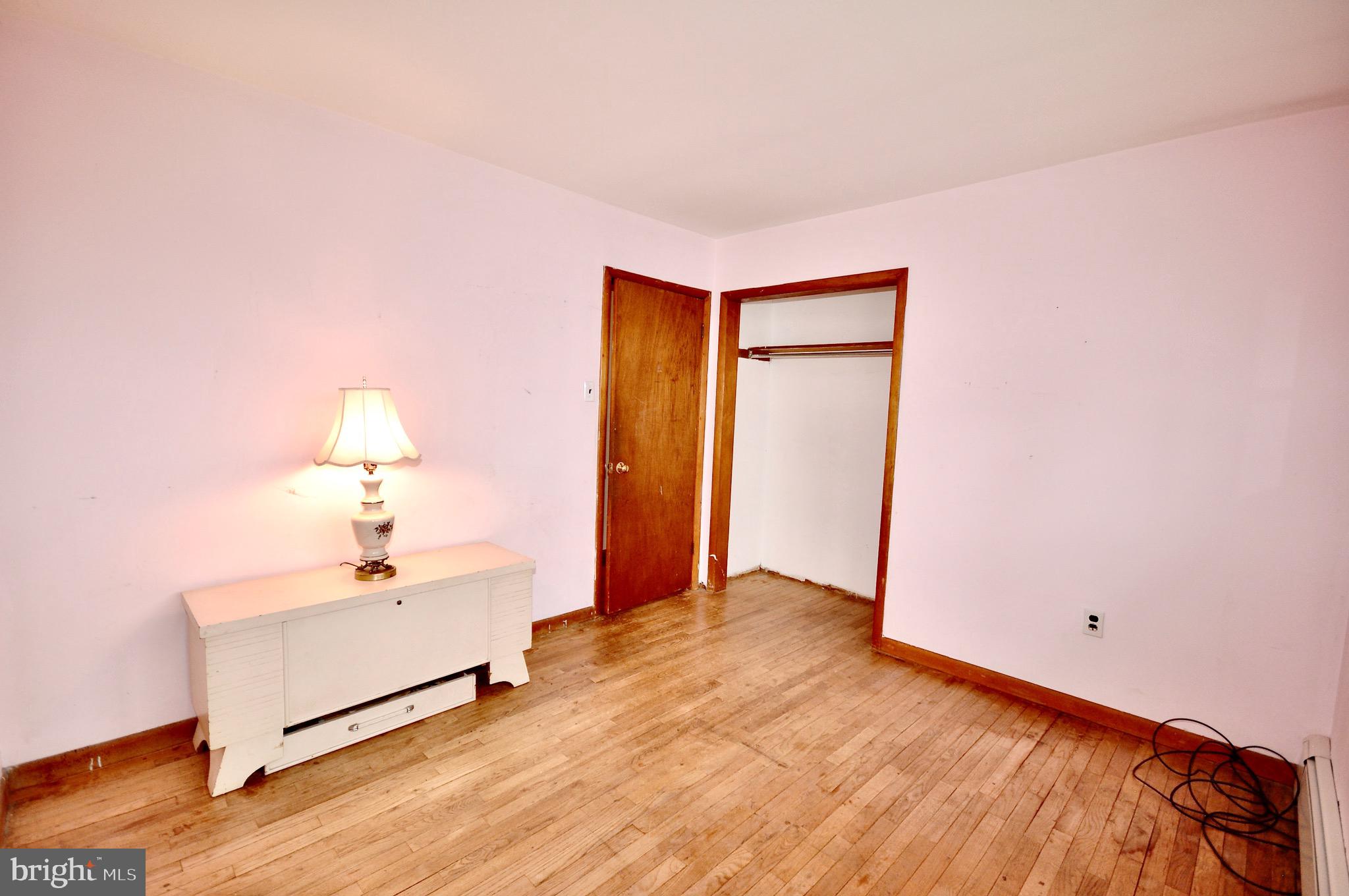 NEWPORTVILLE - Residential