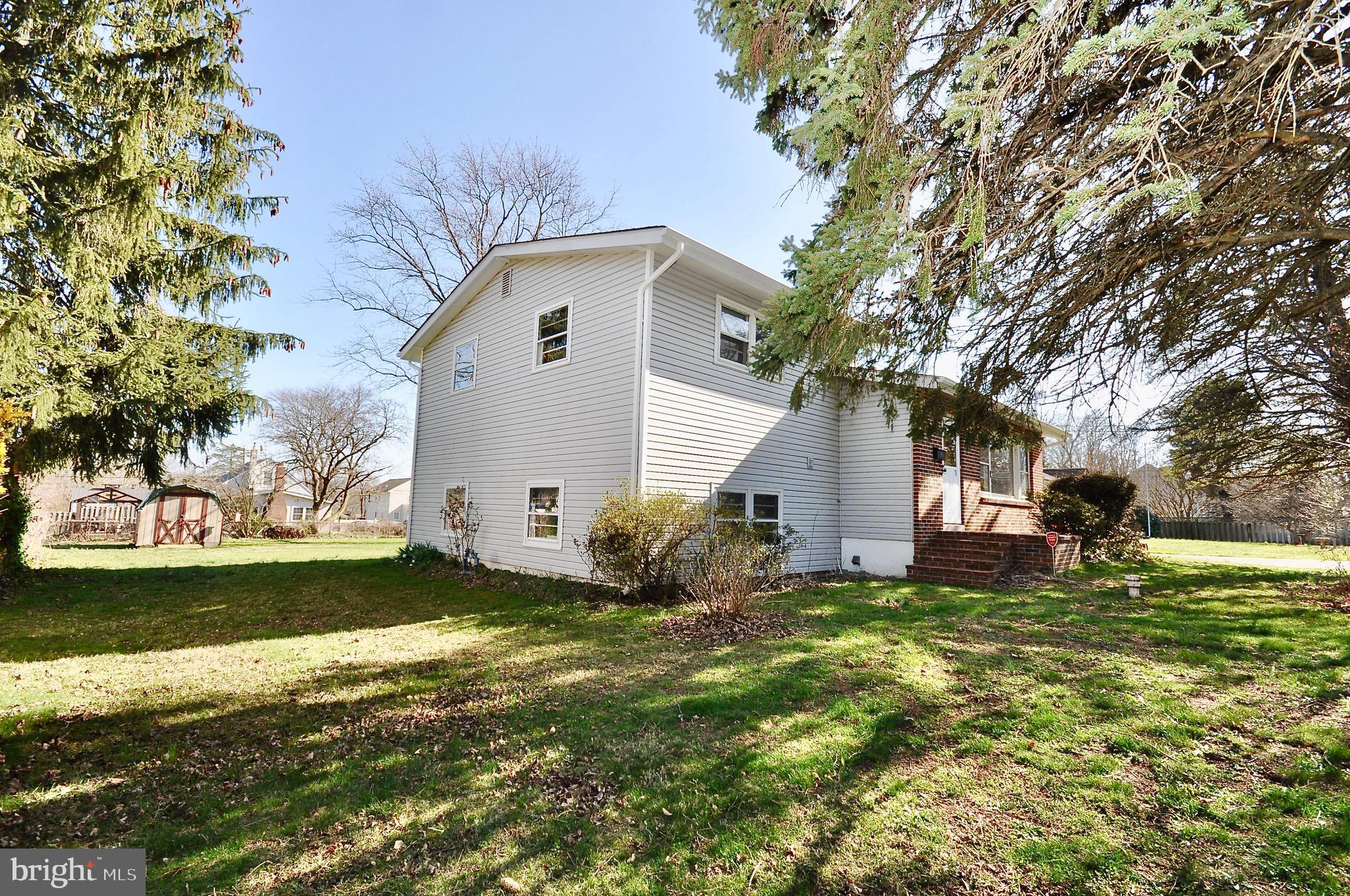 NEWPORTVILLE - Residential