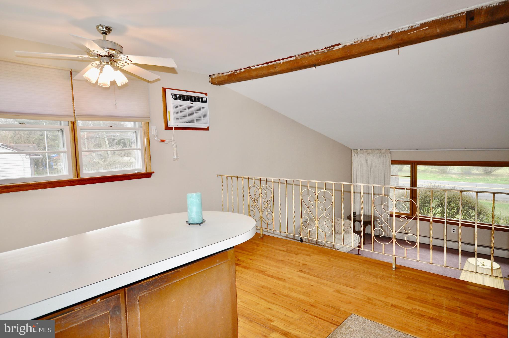 NEWPORTVILLE - Residential