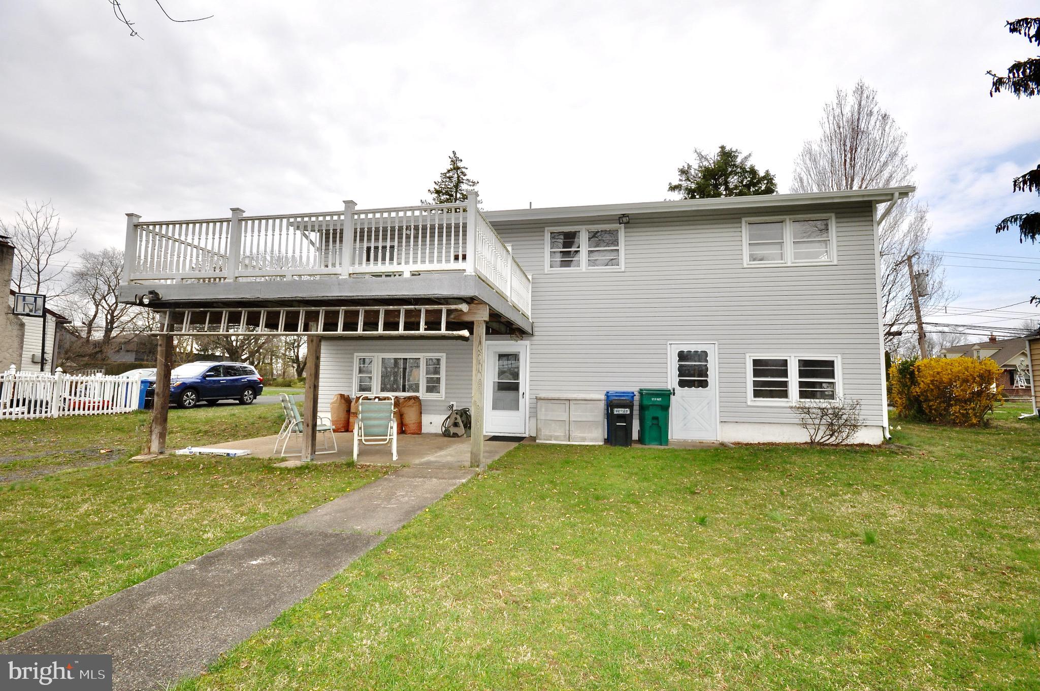 NEWPORTVILLE - Residential