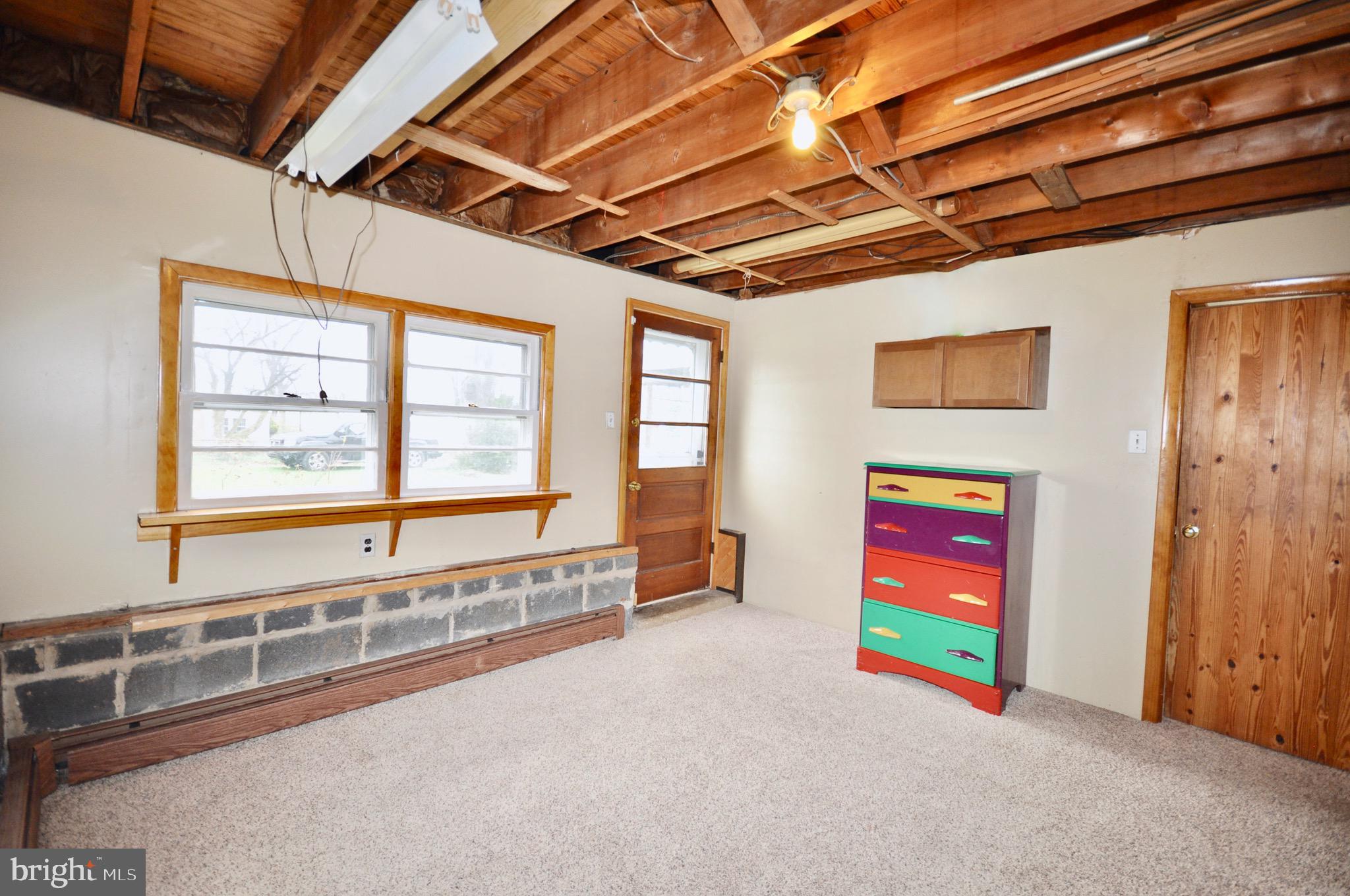 NEWPORTVILLE - Residential