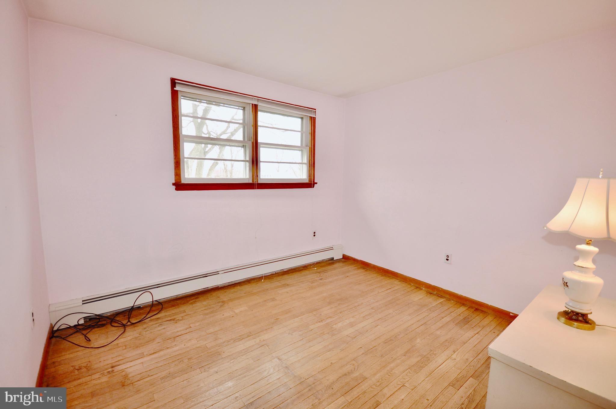 NEWPORTVILLE - Residential