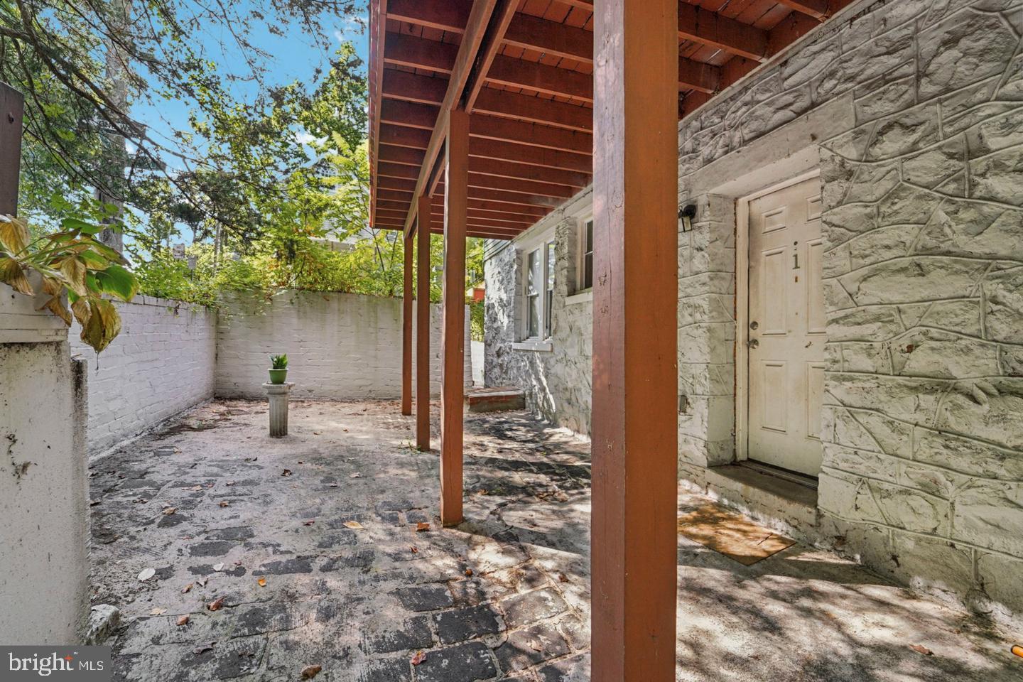 WINDSOR HILLS - Residential