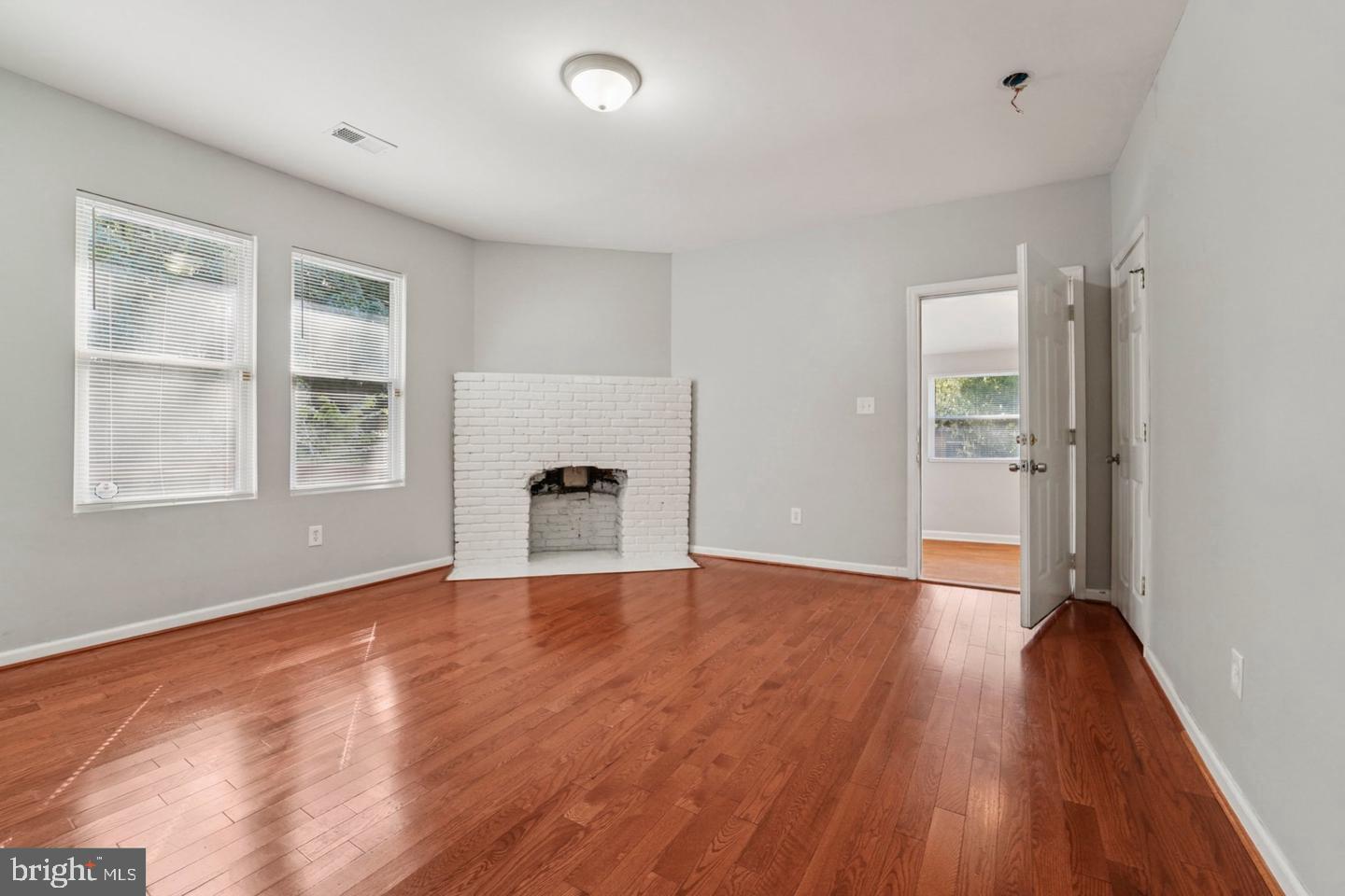 WINDSOR HILLS - Residential