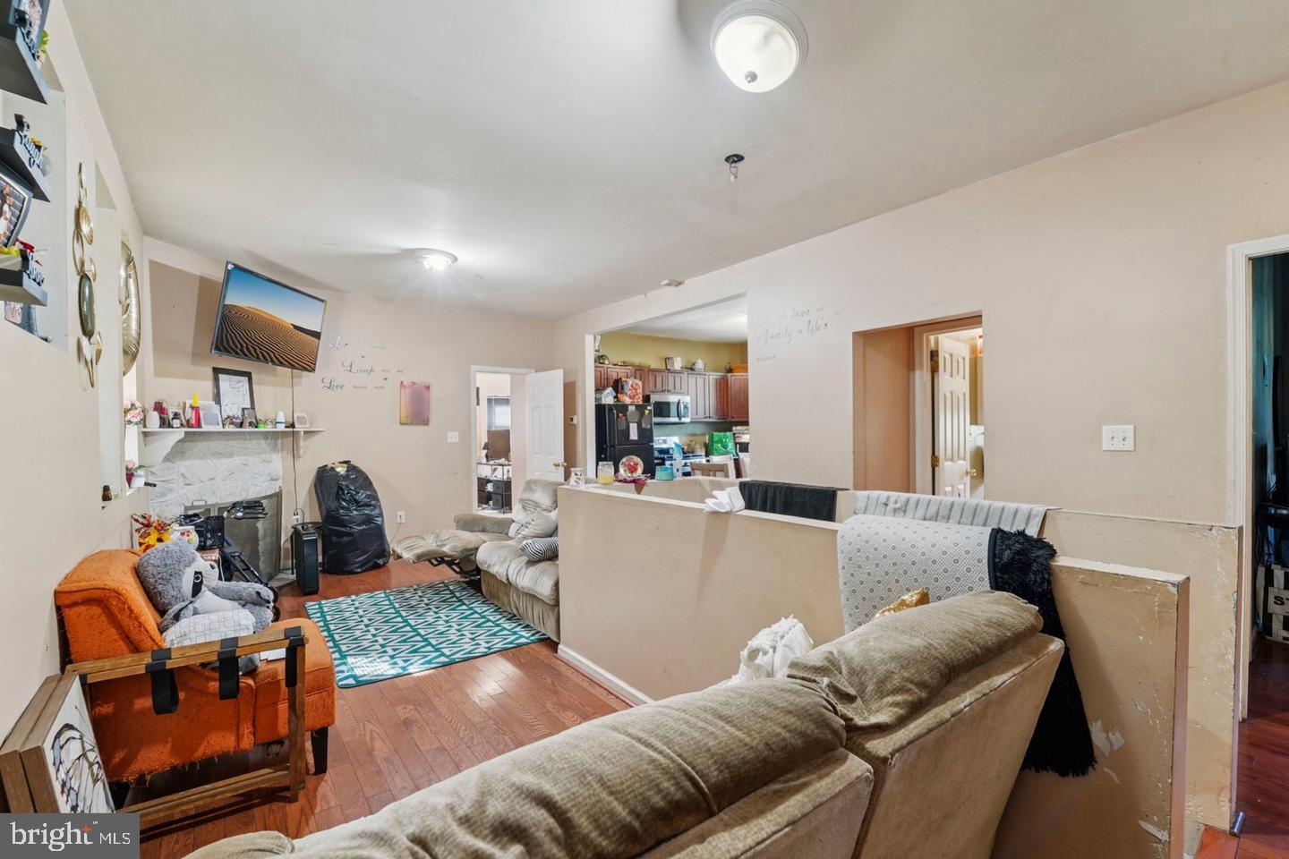 WINDSOR HILLS - Residential