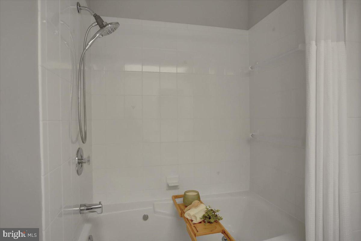 CHERRINGTON - Residential