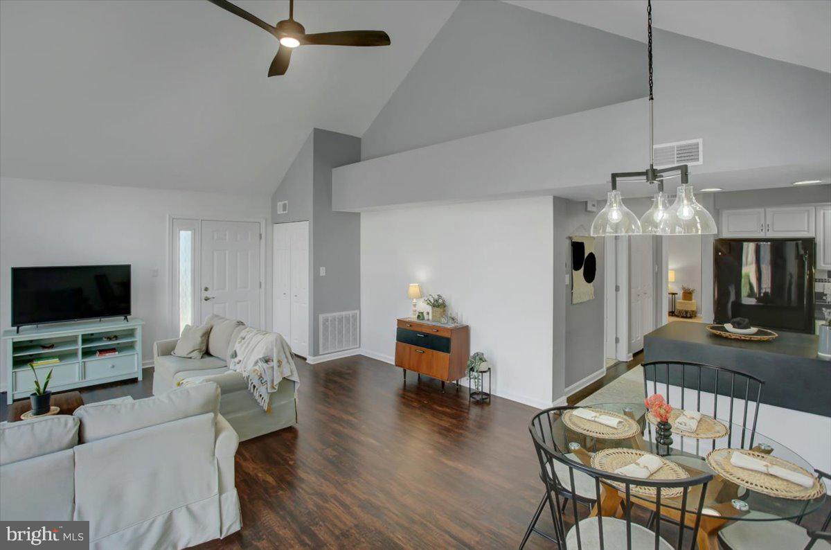 CHERRINGTON - Residential