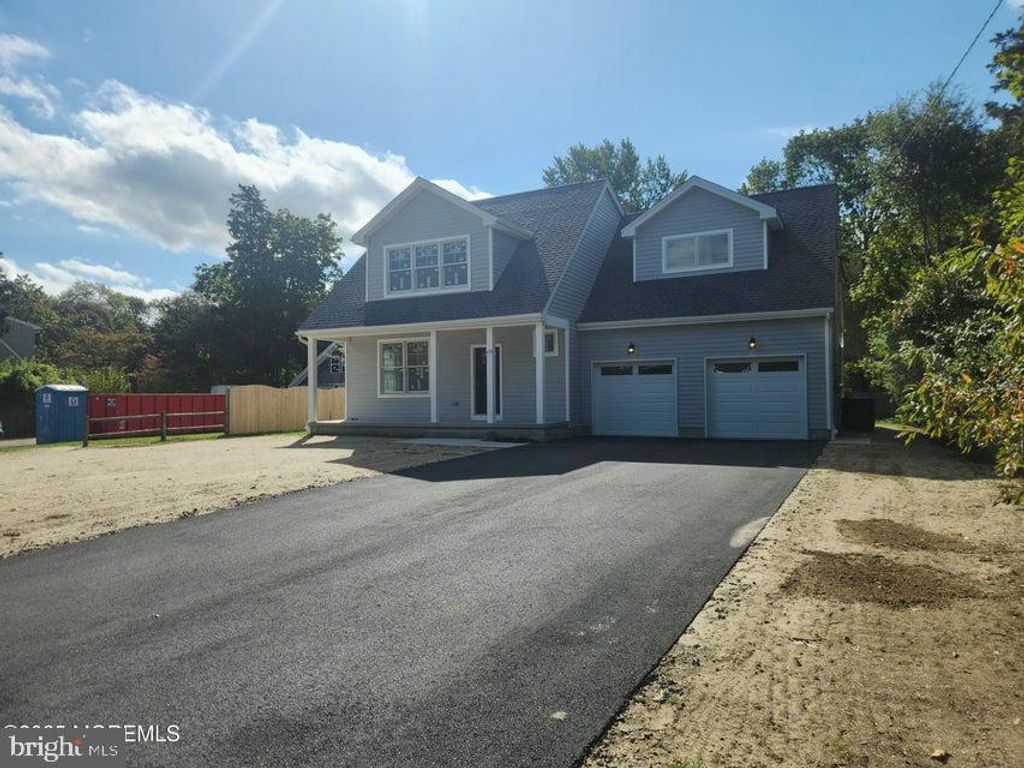 Photo of 635 E Bay Avenue, BARNEGAT, NJ 08005 (MLS # NJOC2037686)