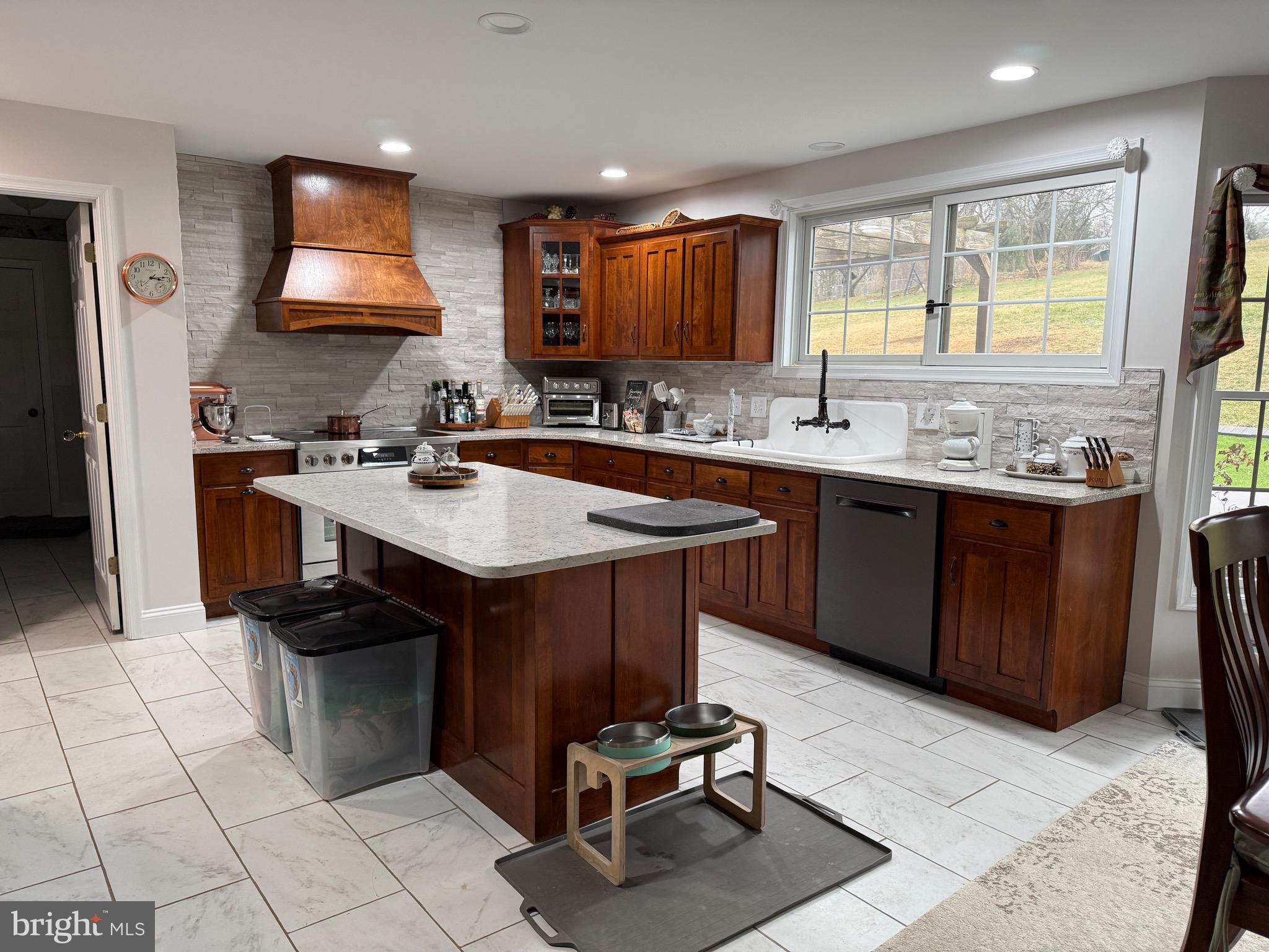 WASHINGTON TWP - Residential