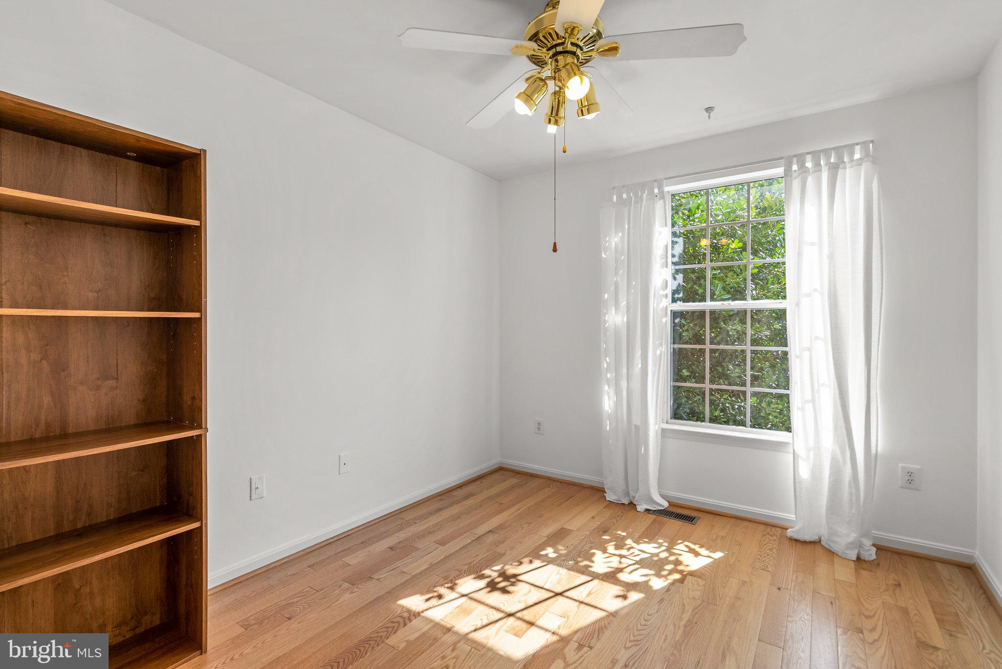 CLOPPERS MILL WEST - Residential