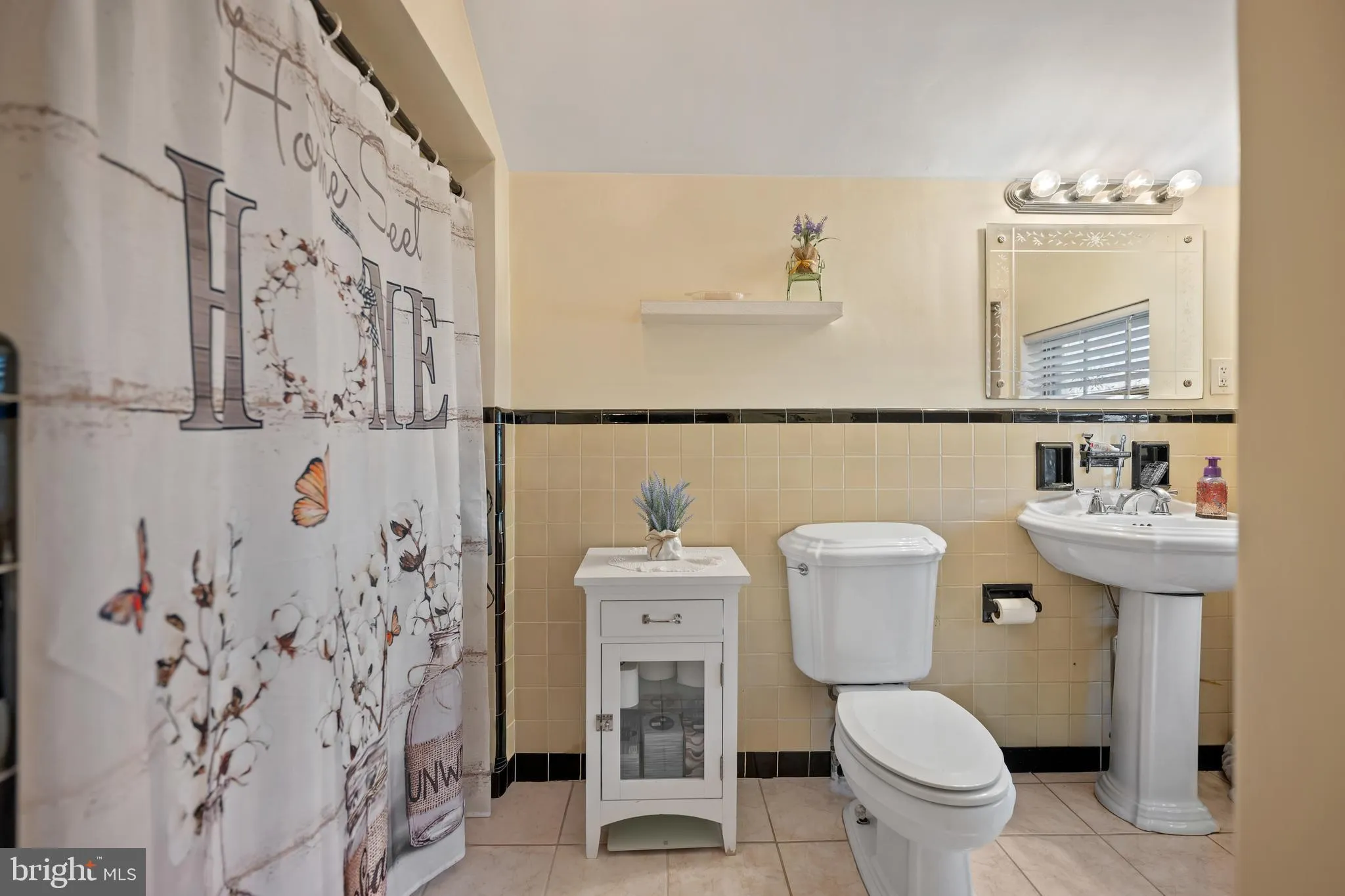 Vineland, New Jersey 08360, United States, 3 Bedrooms Bedrooms, ,1 BathroomBathrooms,Residential,Coming Soon,248492