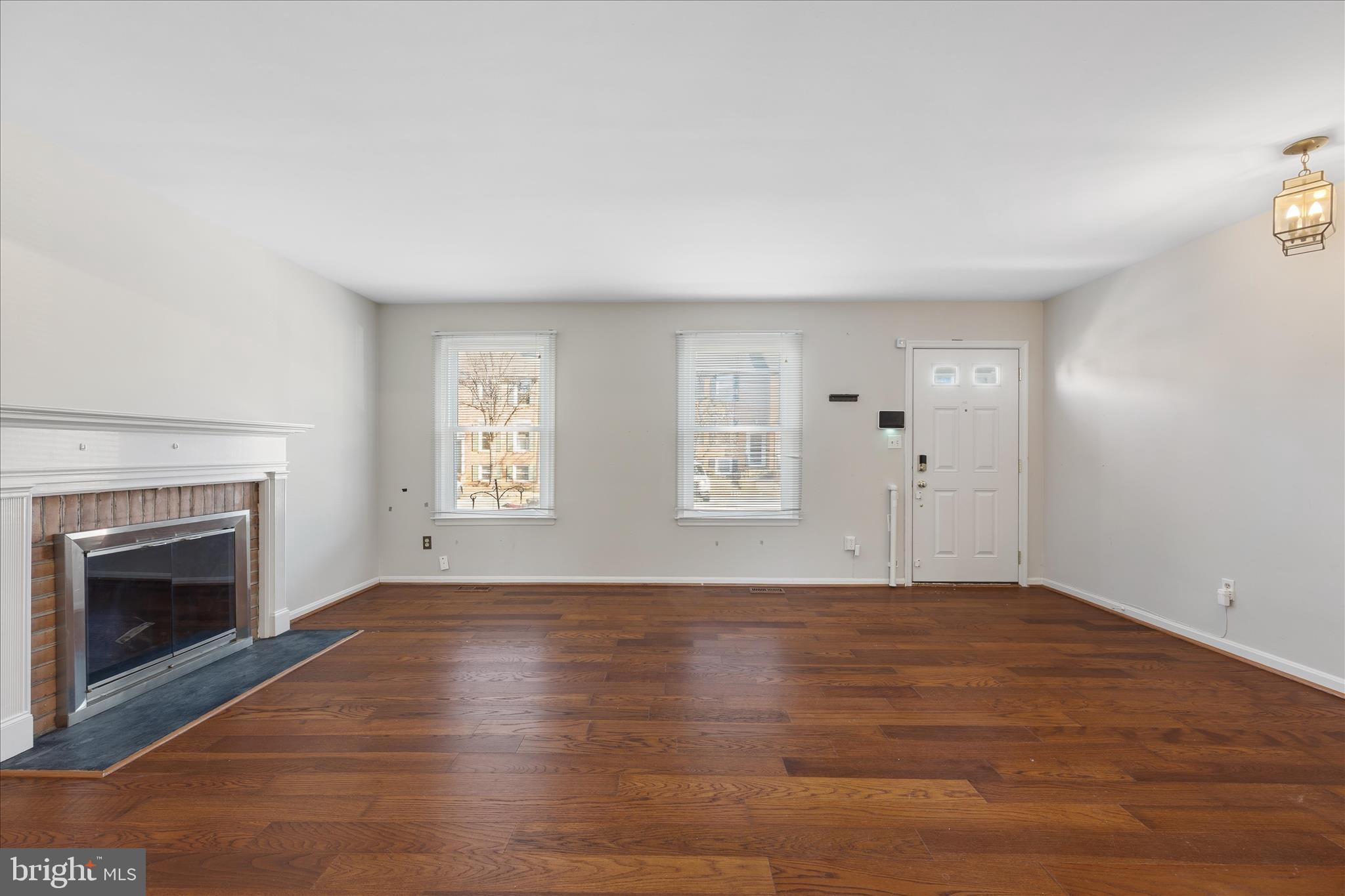 RICHARDSON MEWS - Residential