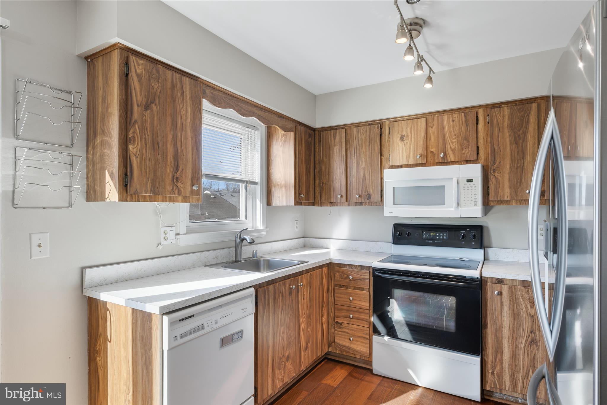 RICHARDSON MEWS - Residential